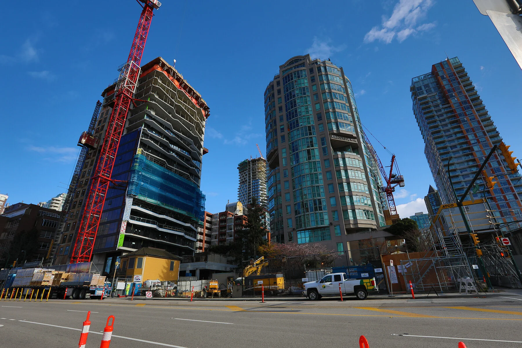 889 Pacific St Const_Mar 25_2020_HDR_F4028_4x6.jpg