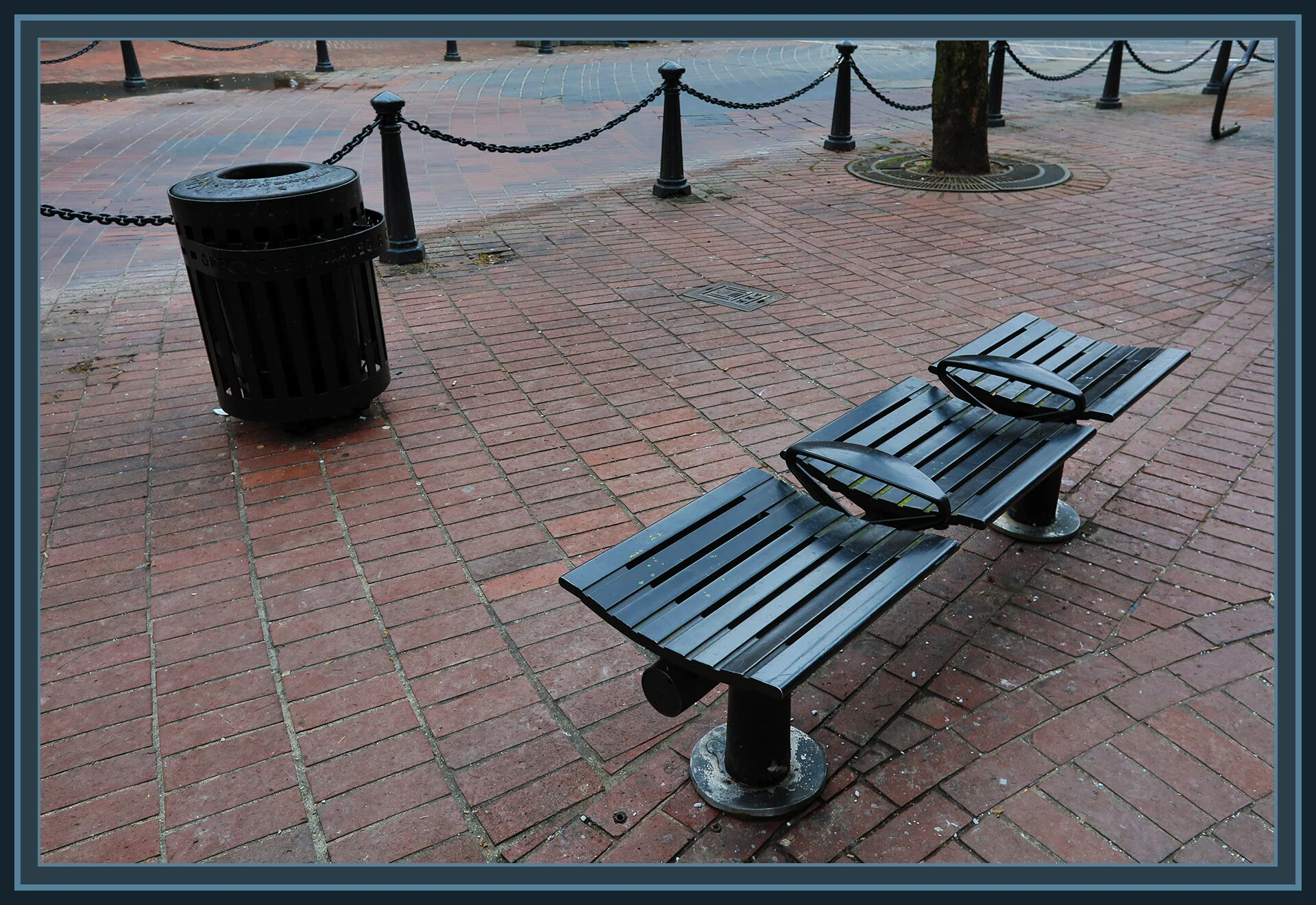 Bench in Gastown_Feb 18_2019_HDR_E1222_4x6s.jpg
