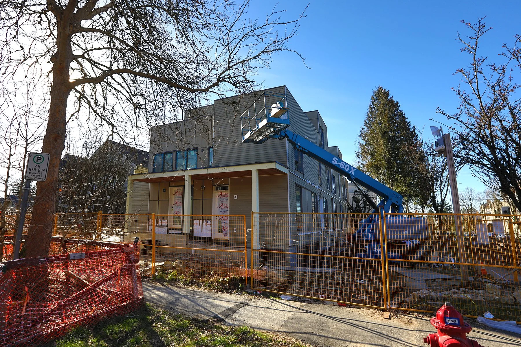 2402 Victoria Dr Const_Mar 29_2023_HDR_5D5890_4x6.jpg