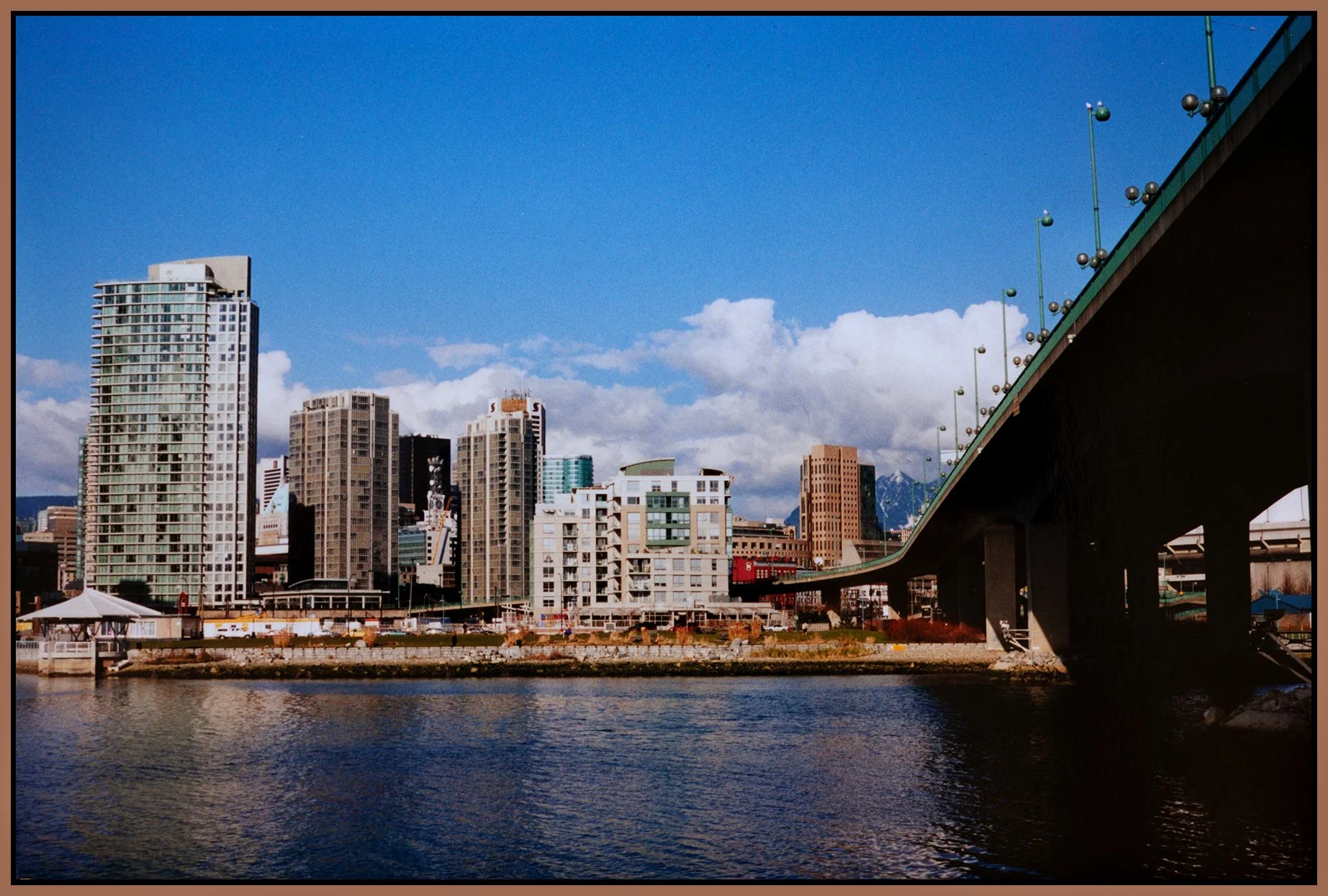 3 View False Ck_1998_9175_4x6ss.jpg