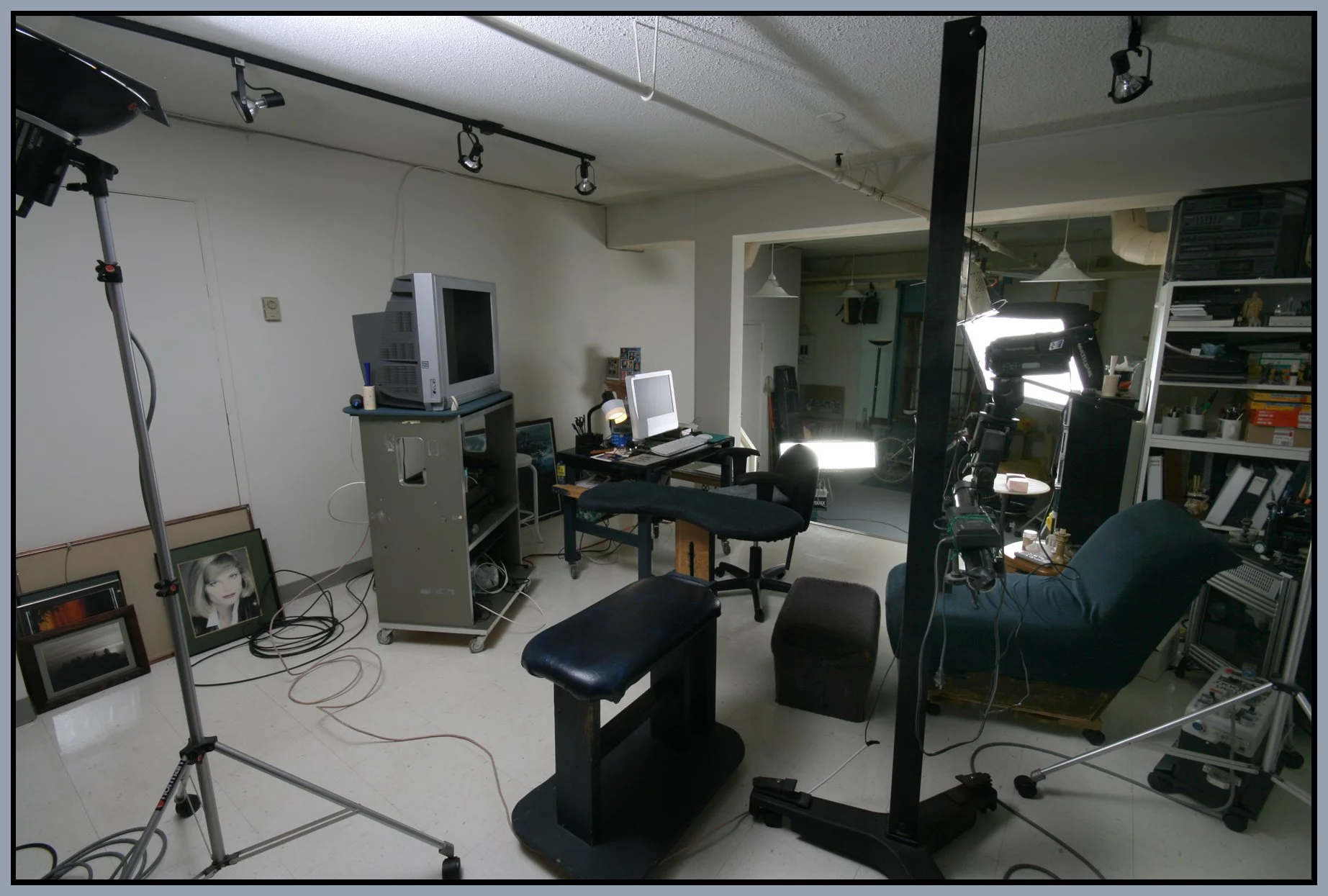 201-260 Raymur_Apr 8_2007_4016_4x6s.jpg