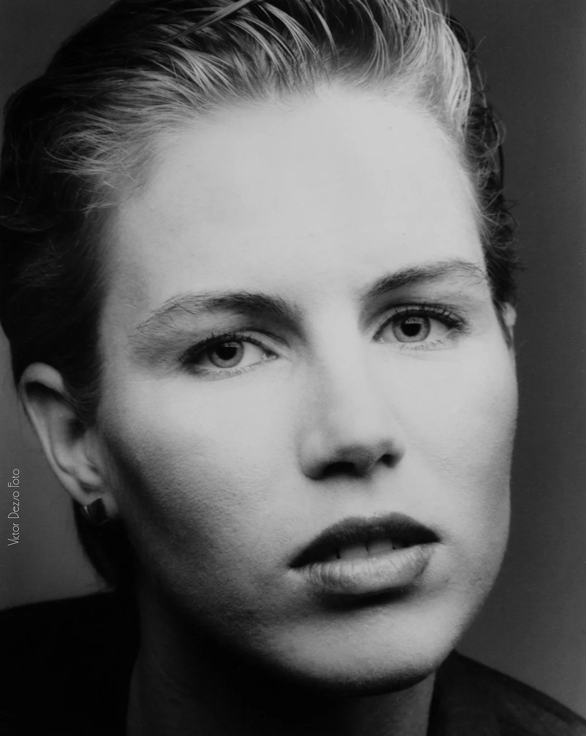 1990's_8693_4x5.jpg