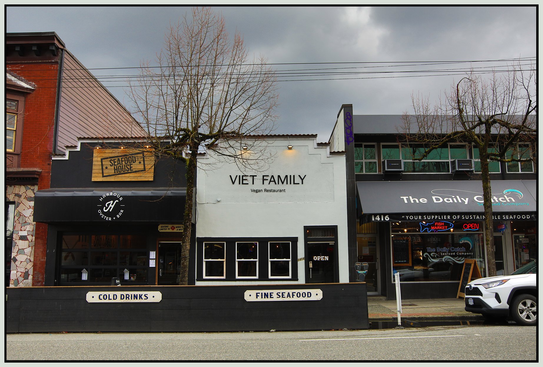 1414 Commercial Dr Viet Family_Mar 13_2024_HDR_4H4820_4x6s.jpg