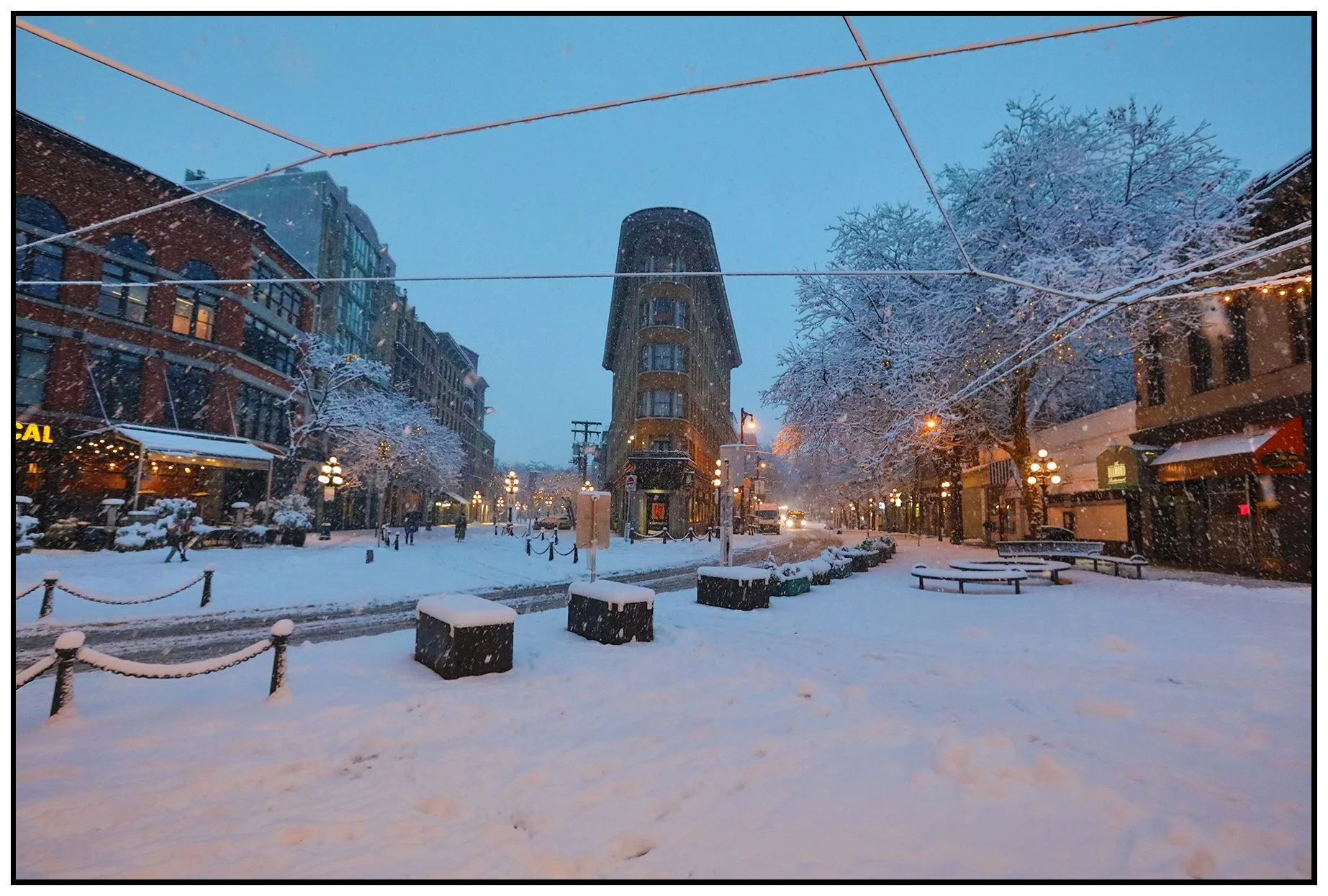 Gastown Maple Tree Square_in the Snow_Jan 17_2024_HDR_4H1076_4x6s.jpg