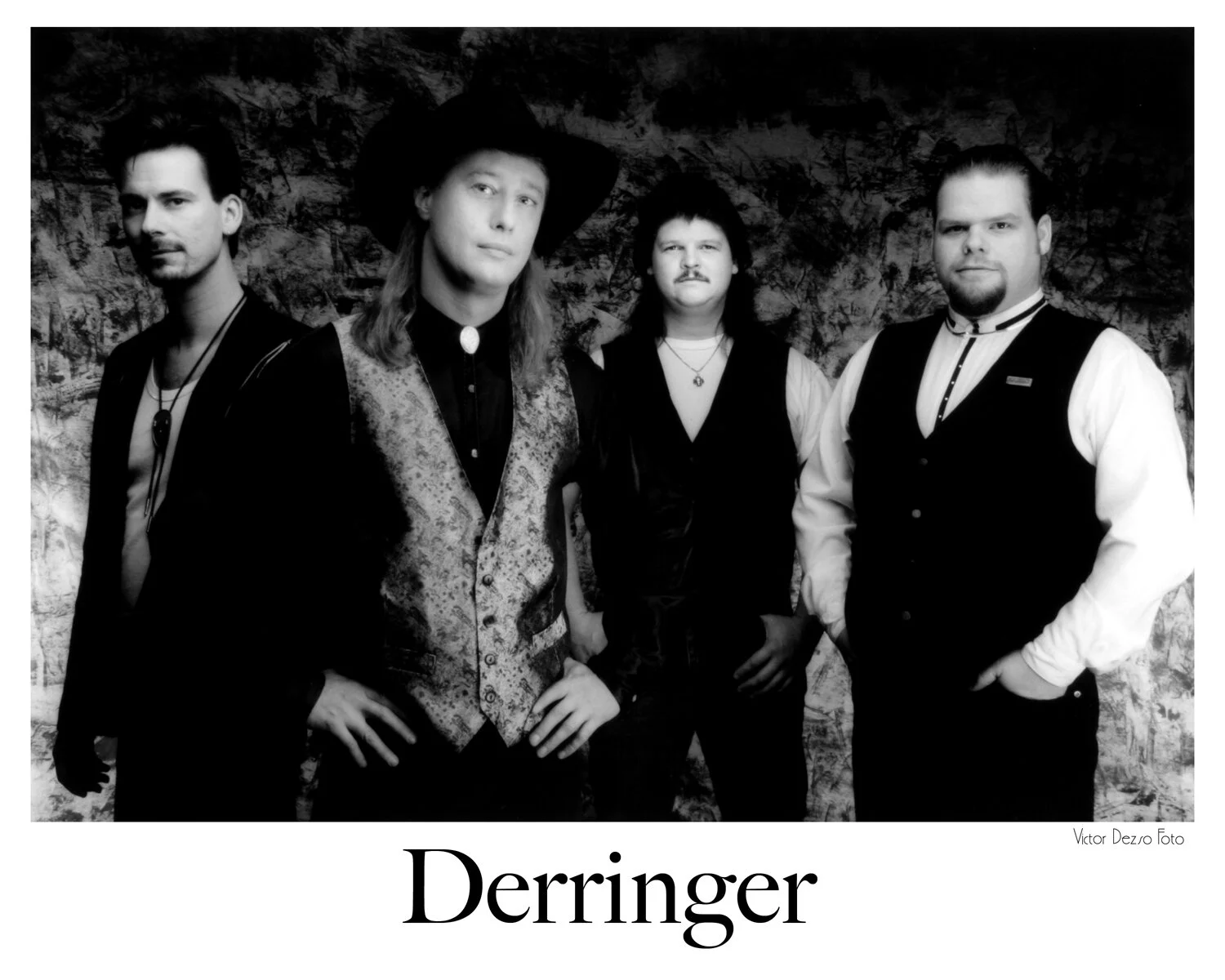 Derringer_7319_s.jpg