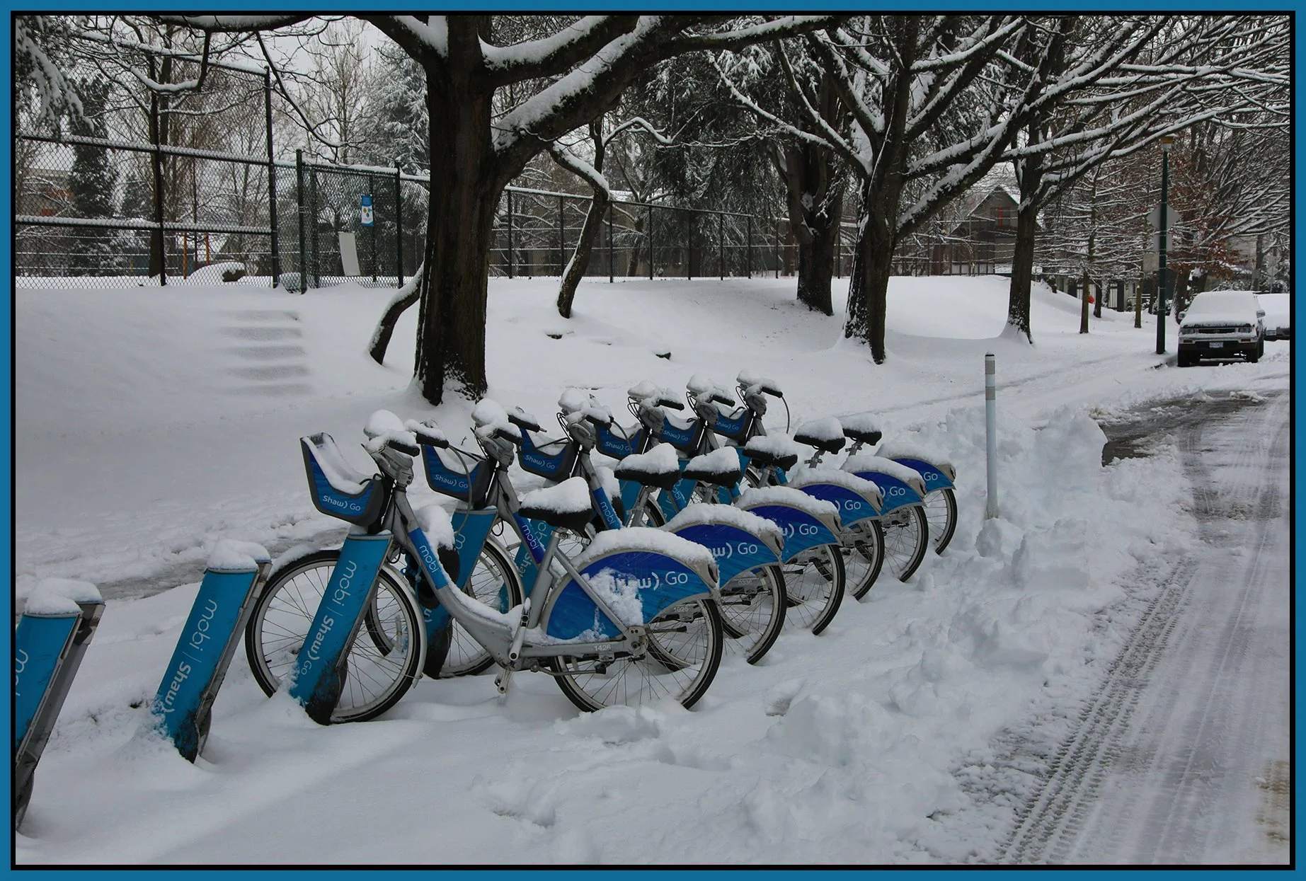 Modi Bikes on Keefer St in Snow_Jan 6_2022_HDR_4G5932_4x6s.jpg