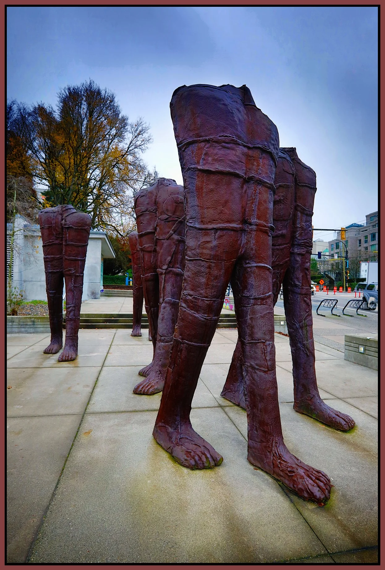 Cambie St Art_Nov 24_2021_HDR_5A1610_pePop_DecRadVig_4x6s.jpg