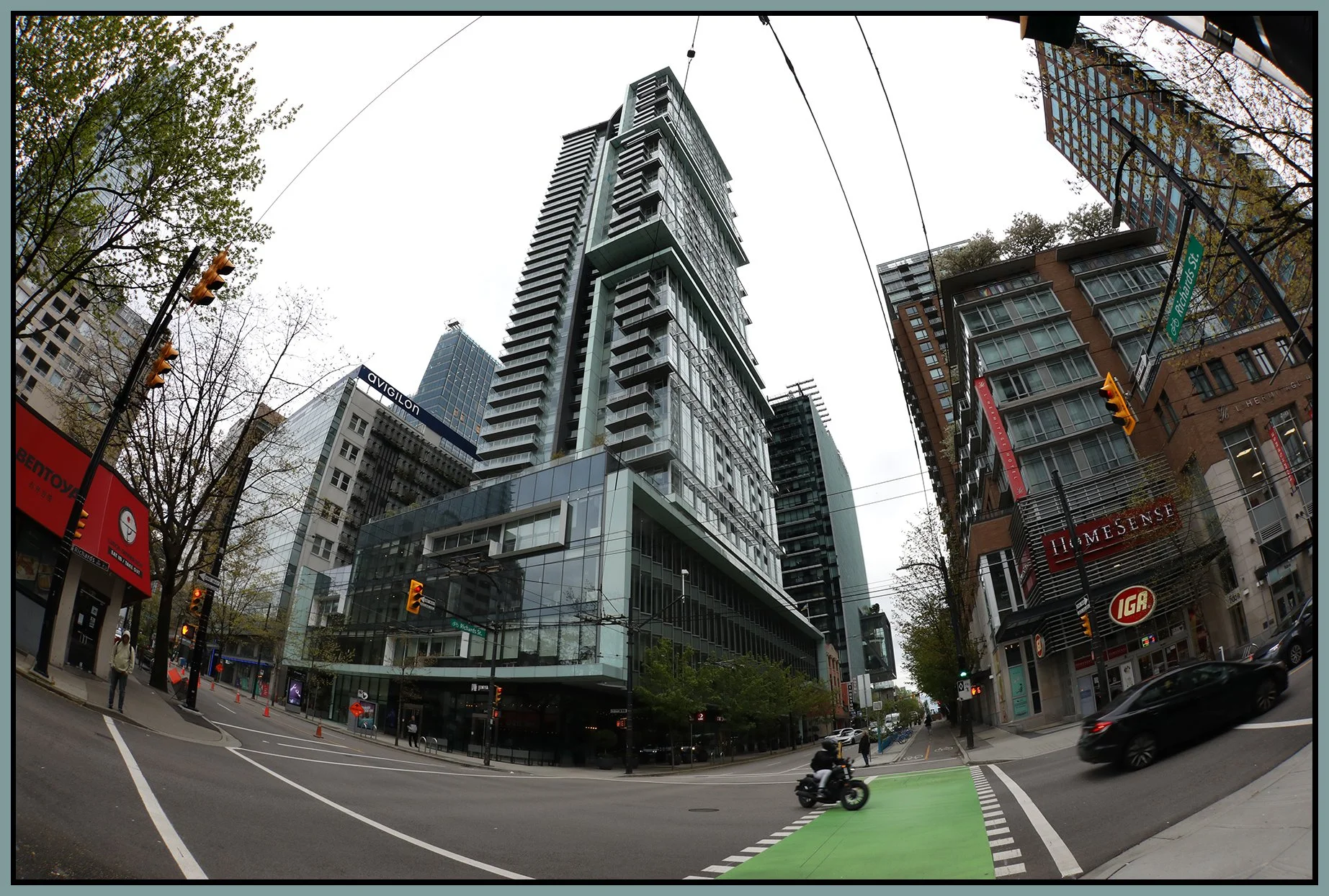 Telus Bldg Robson St_May 1_2022_HDR_4G8844_4x6s.jpg