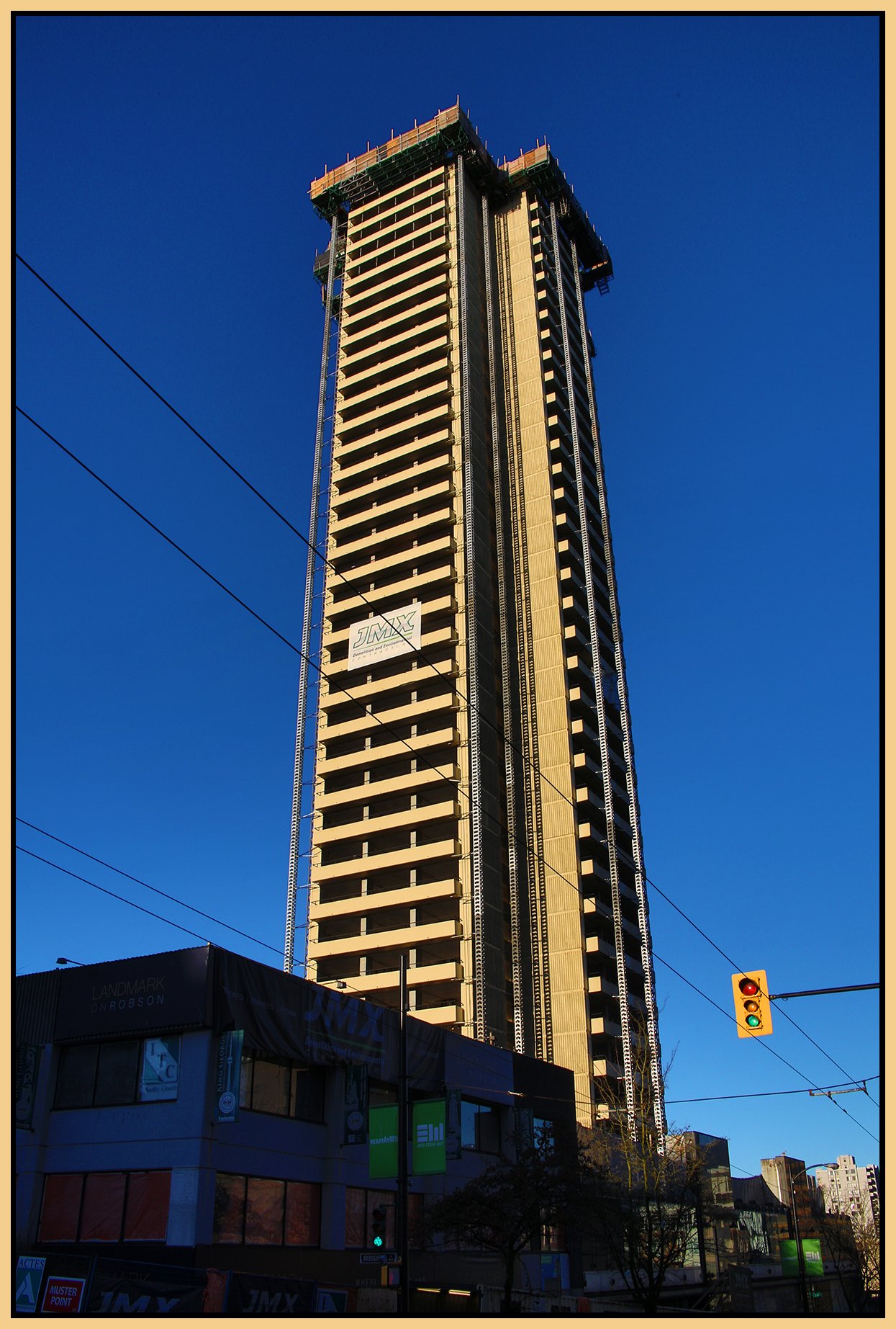 Robson Landmark Demolition_Dec 30_2018_HDR_A1347_4x6s.jpg