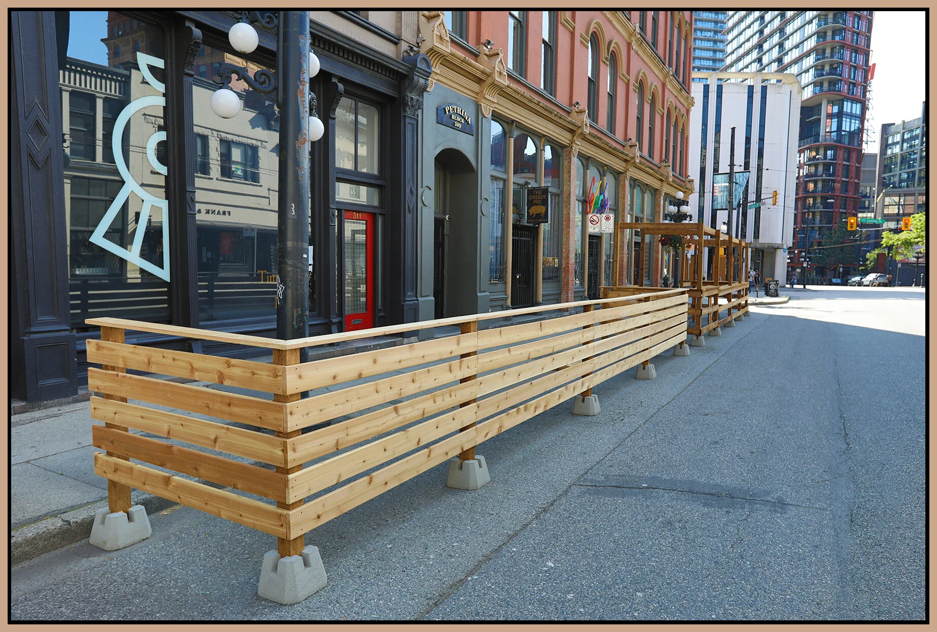 Gastown Curbside Seating_Aug 3_2020_HDR_4F8192_4x6s.jpg