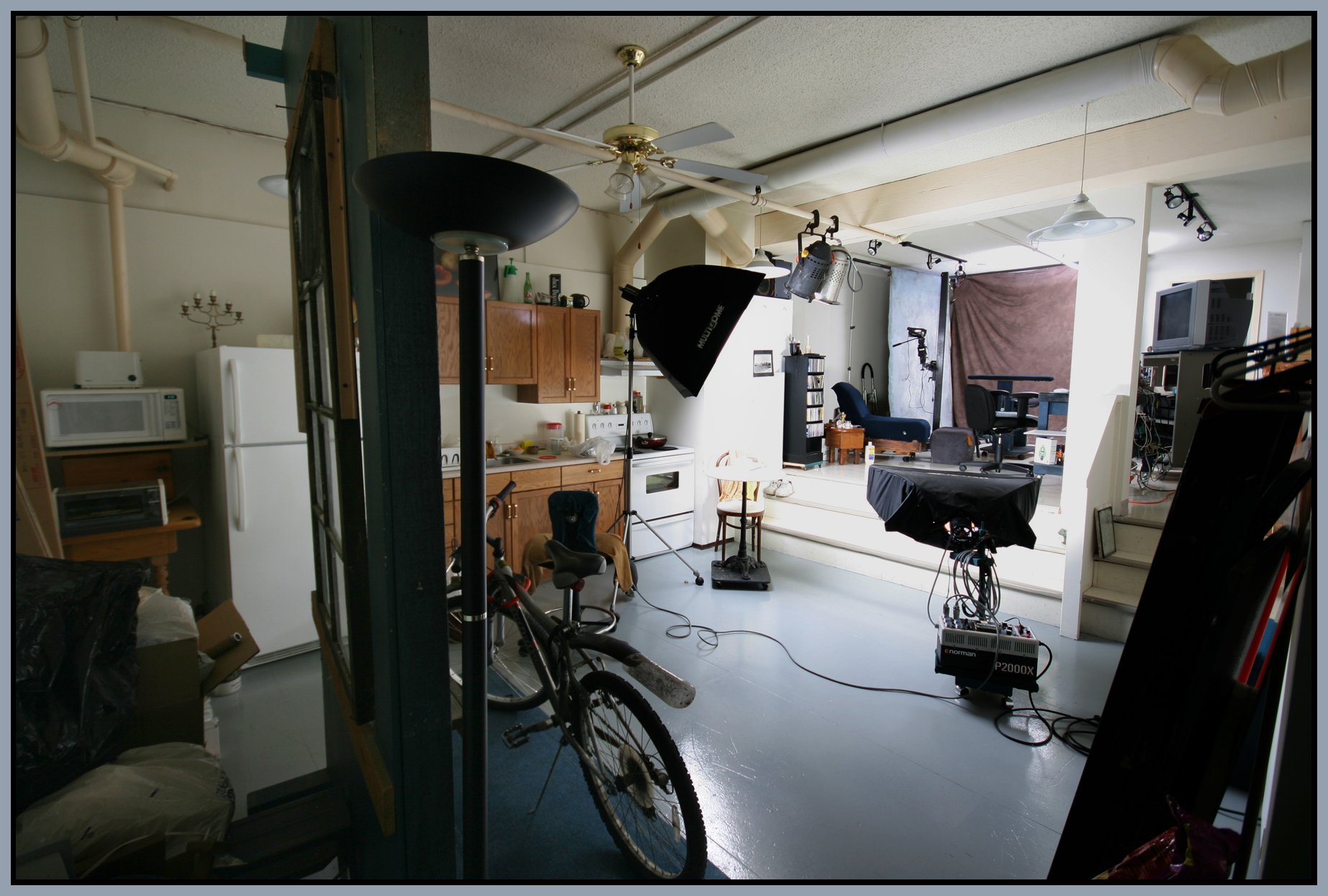 201-260 Raymur_Apr 8_2007_4006_4x6s.jpg