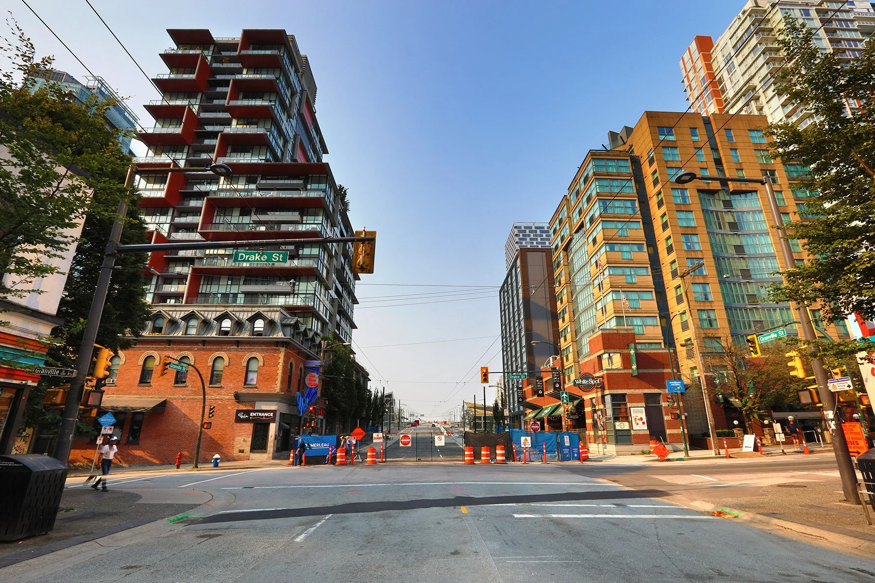 1300 Granville St Const_Sep 8_2024_HDR_4J3566_4x6.jpg