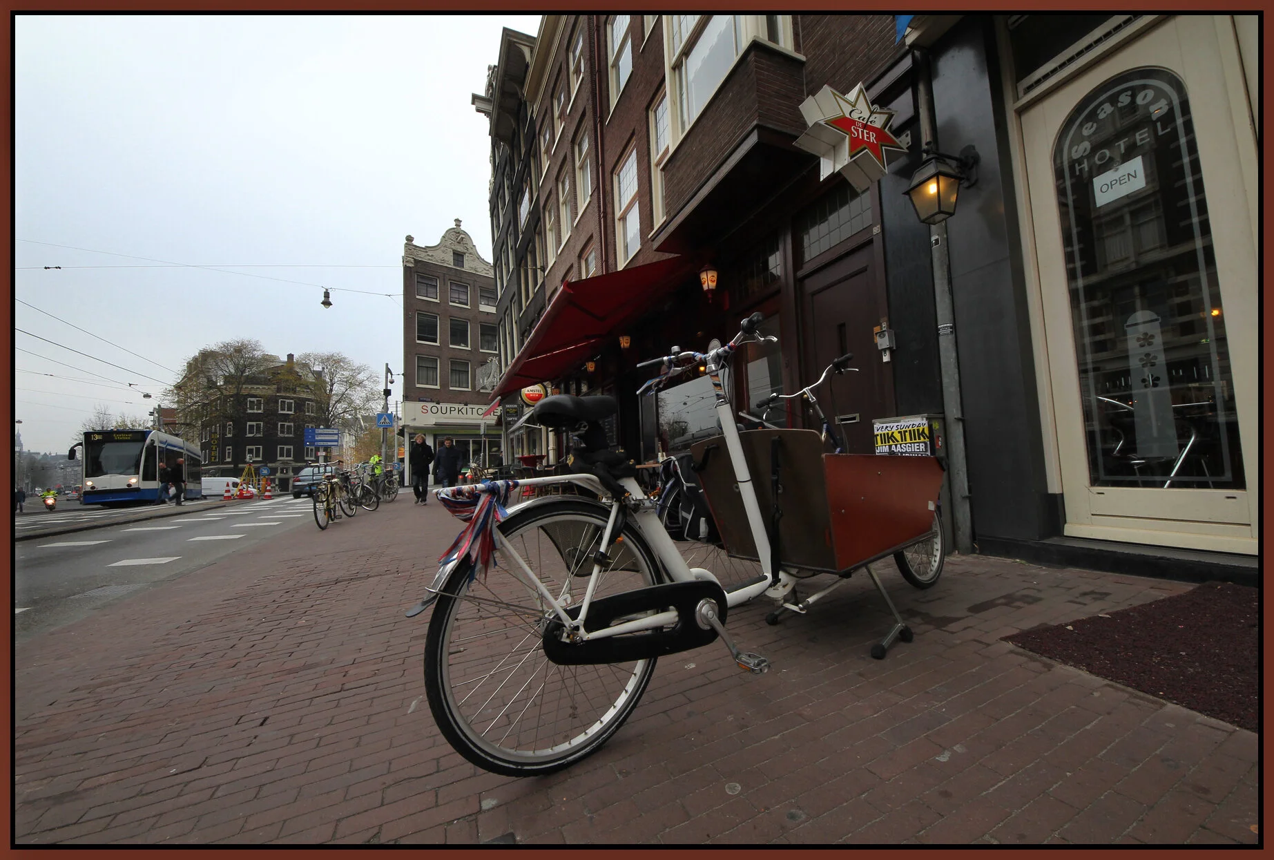 Amsterdam Bike_Nov 8_2011_1861_4x6s.jpg