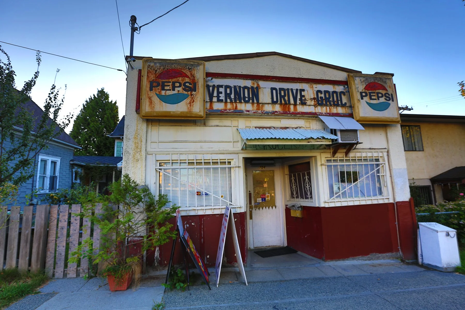 Vernon Dr.Grocery_Aug 17_2016_HDR_L2512_4x6.jpg