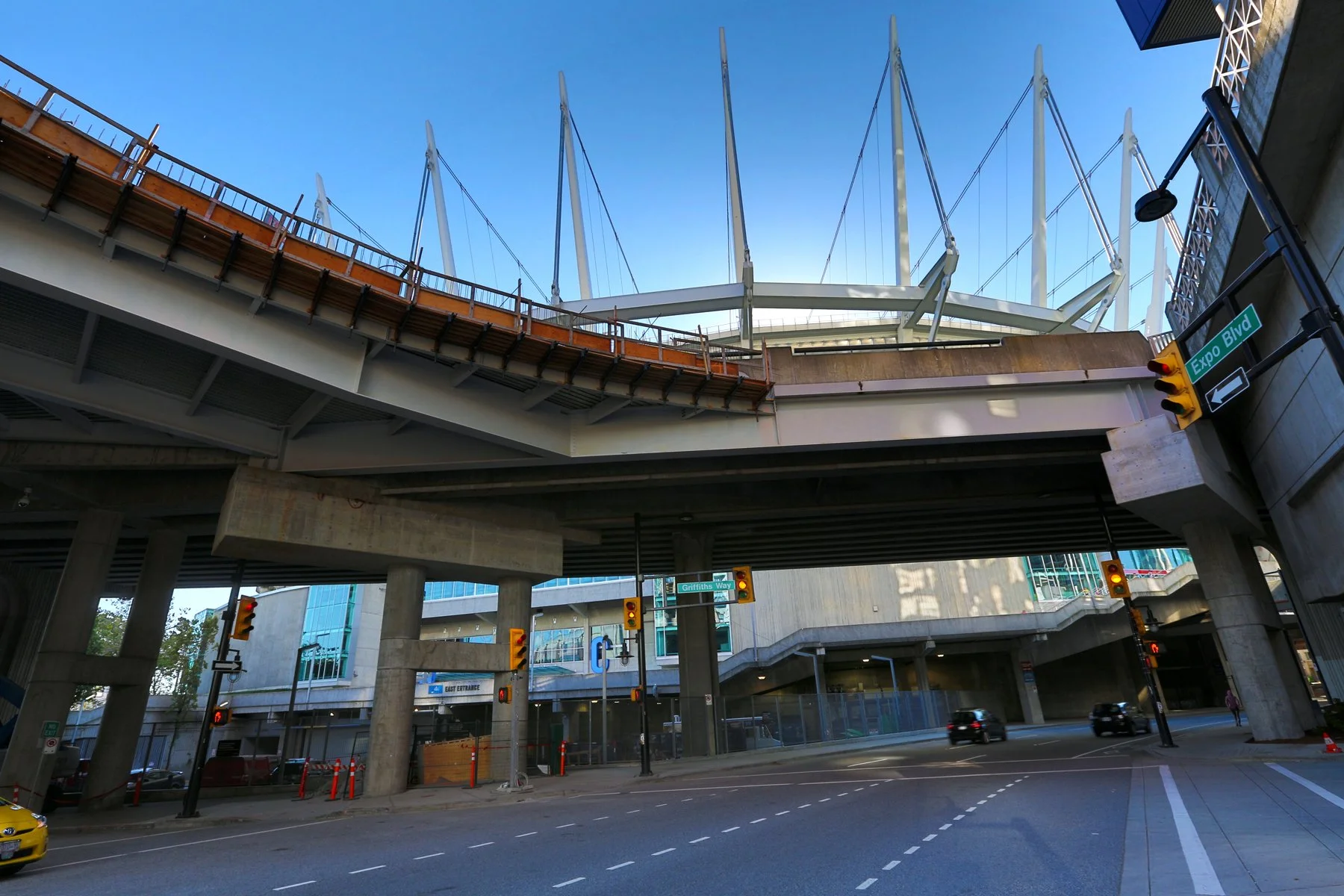 Expo Blvd Const_Sep 25_2013_HDR_B7970_4x6.jpg