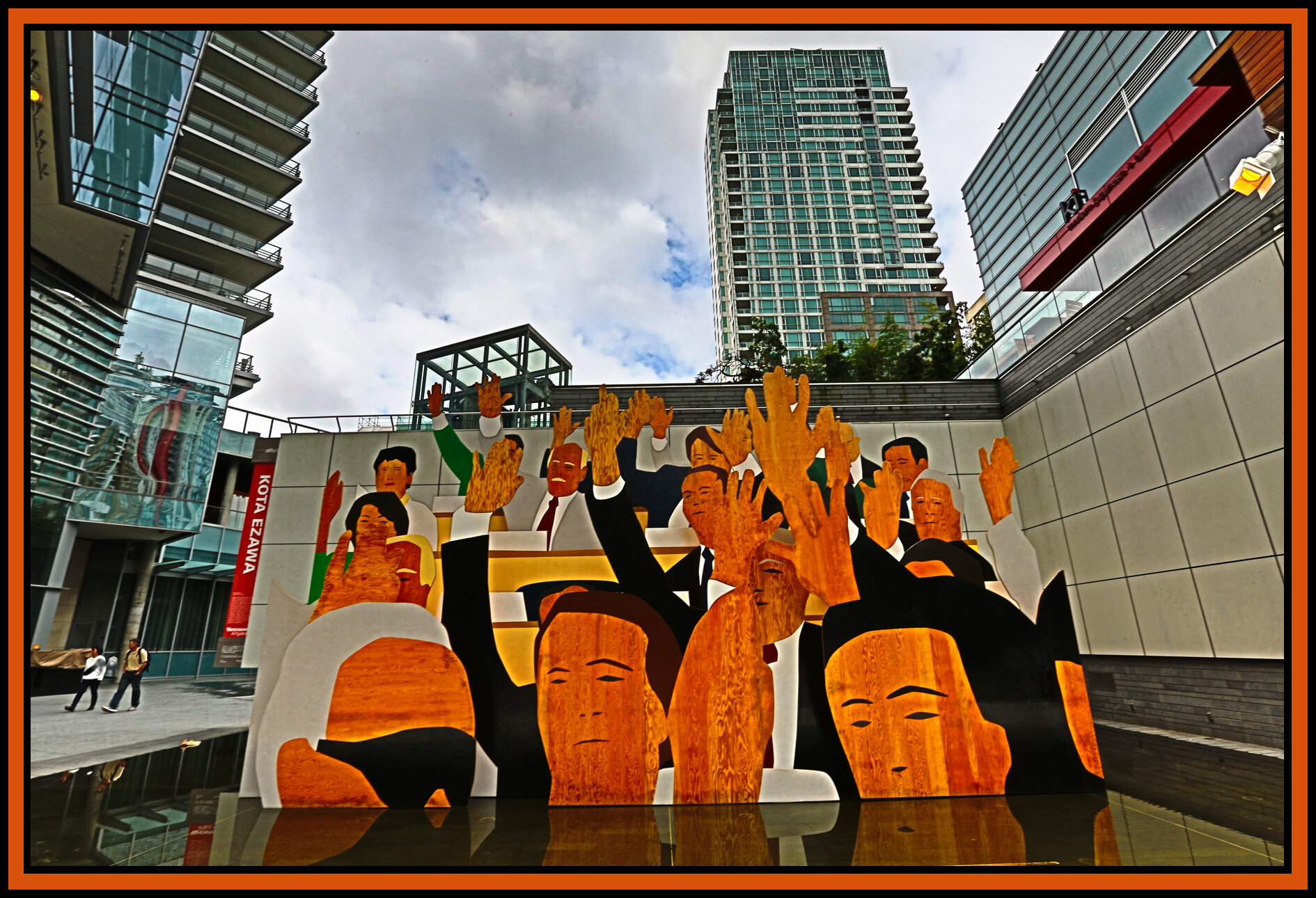 Shangri-la_Jun 18_2012_HDR_C6915_4x6s.jpg