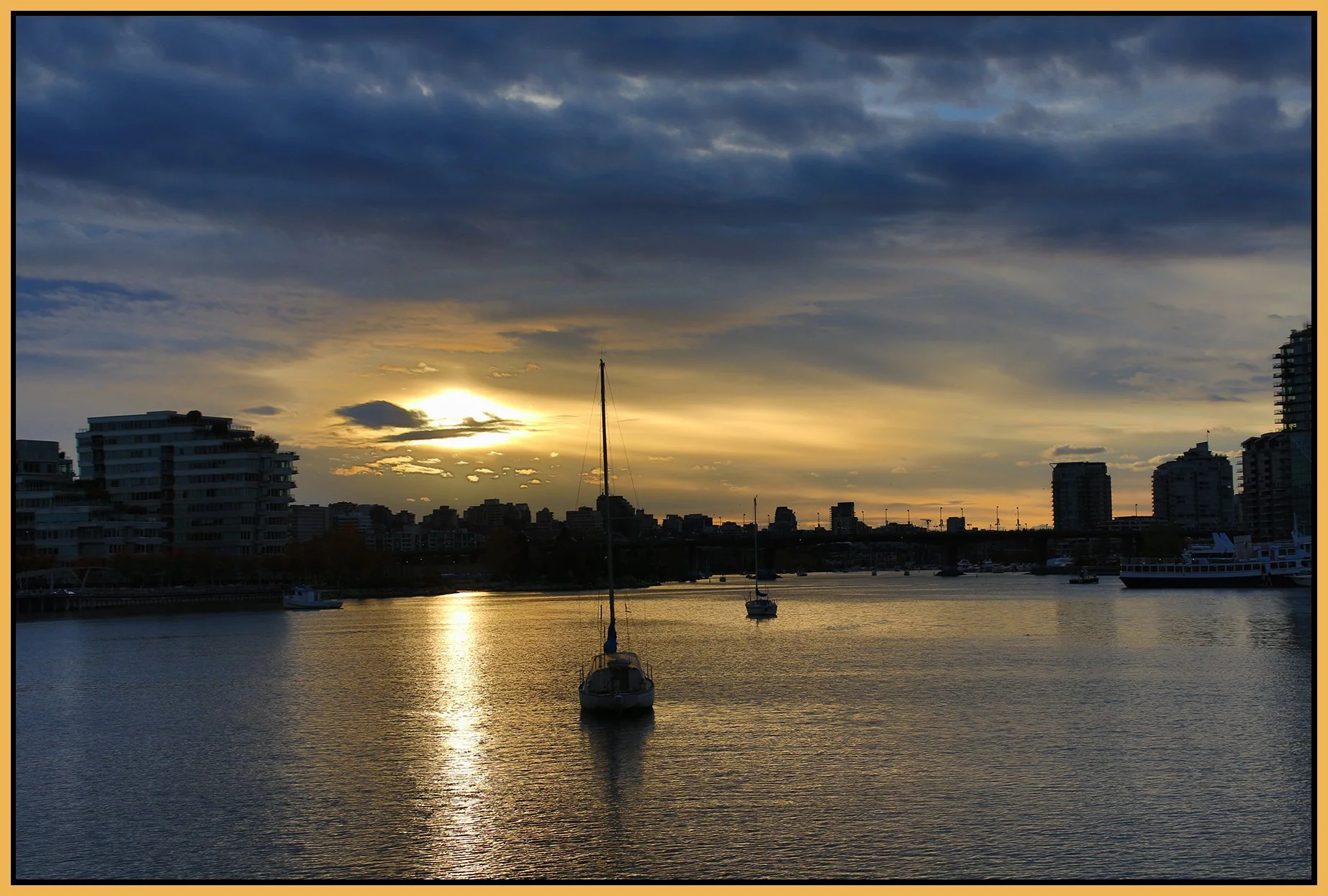 5 View False Creek LkgW_Nov 11_2015_HDR_H1534_4x6s.jpg