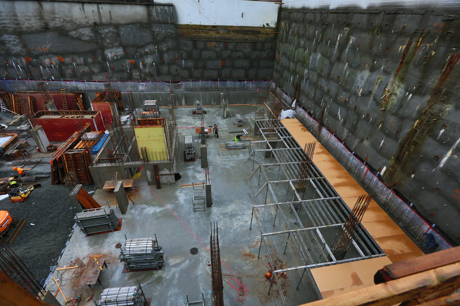 Strathcona Village Const_Jan 12_2016_HDR_K4228_4x6.jpg