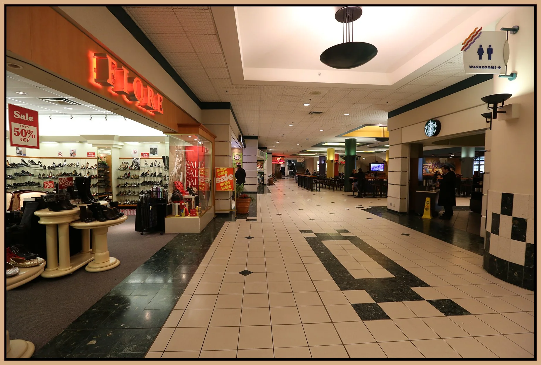 Waterfront Ctr Foodcourt_C0005_4x6s.jpg