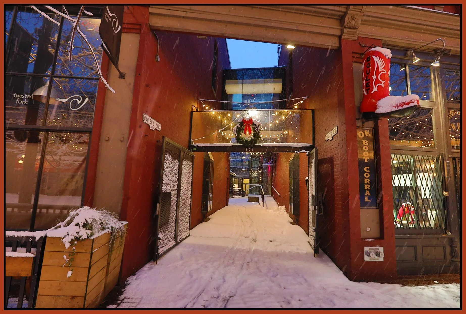 Gastown 209 Carrall St_in the Snow_Jan 17_2024_HDR_4H1012_4x6s.jpg