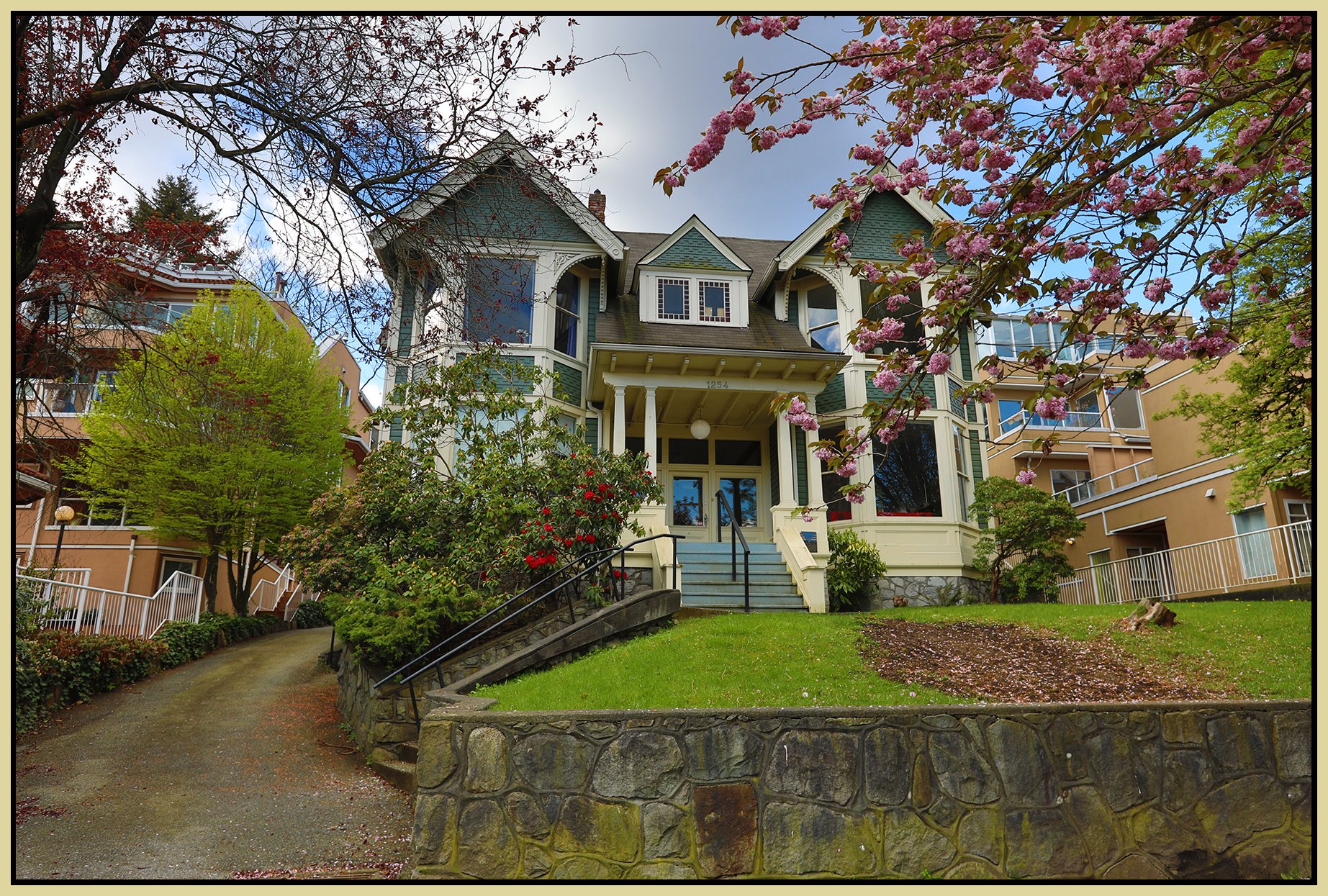 1254 7 th Ave_Apr 21_2024_HDR_4H7258_4x6s.jpg
