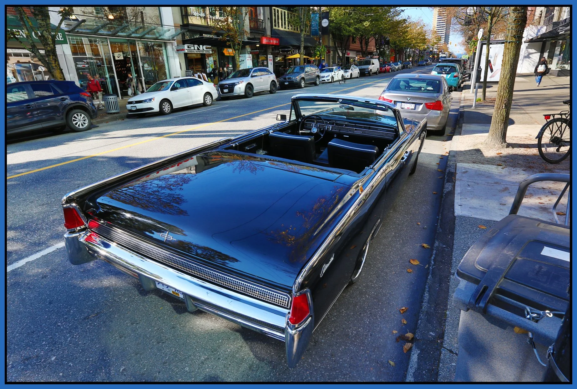 Lincoln Continental 1965_Oct 16_2015_HDR_H5833_4x6s.jpg