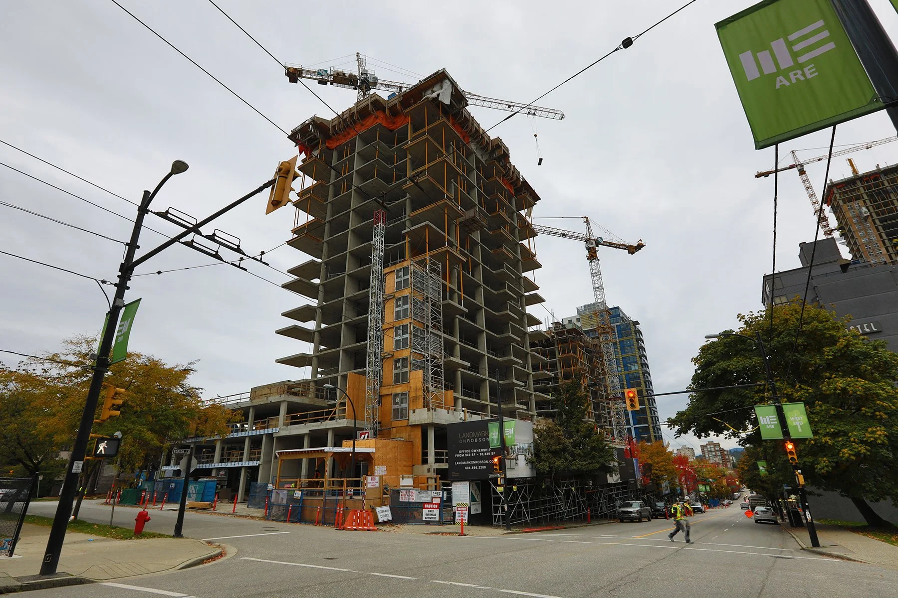 Robson Landmark Const_Oct 12_2021_HDR_5A6744_4x6.jpg