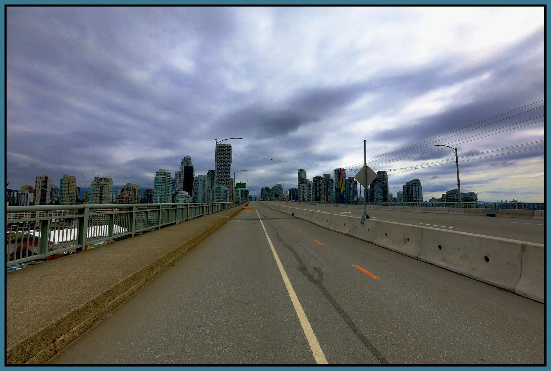 Granville Bridge Separated Lane LkgN_Aug 3_2025_HDR_4J9805_peBlueinSkyDrknd_4x6s.jpg