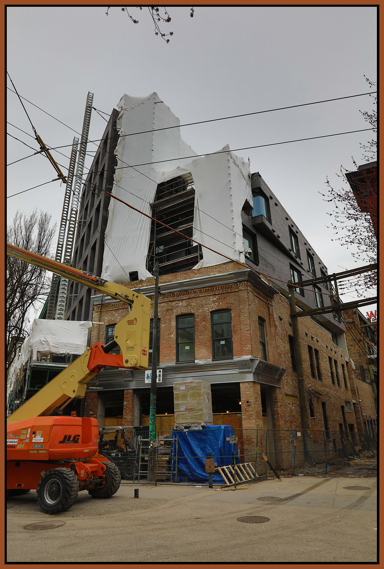 Gastown 425 Carrall Const_Apr 2_2021_HDR_4G6690_4x6s.jpg