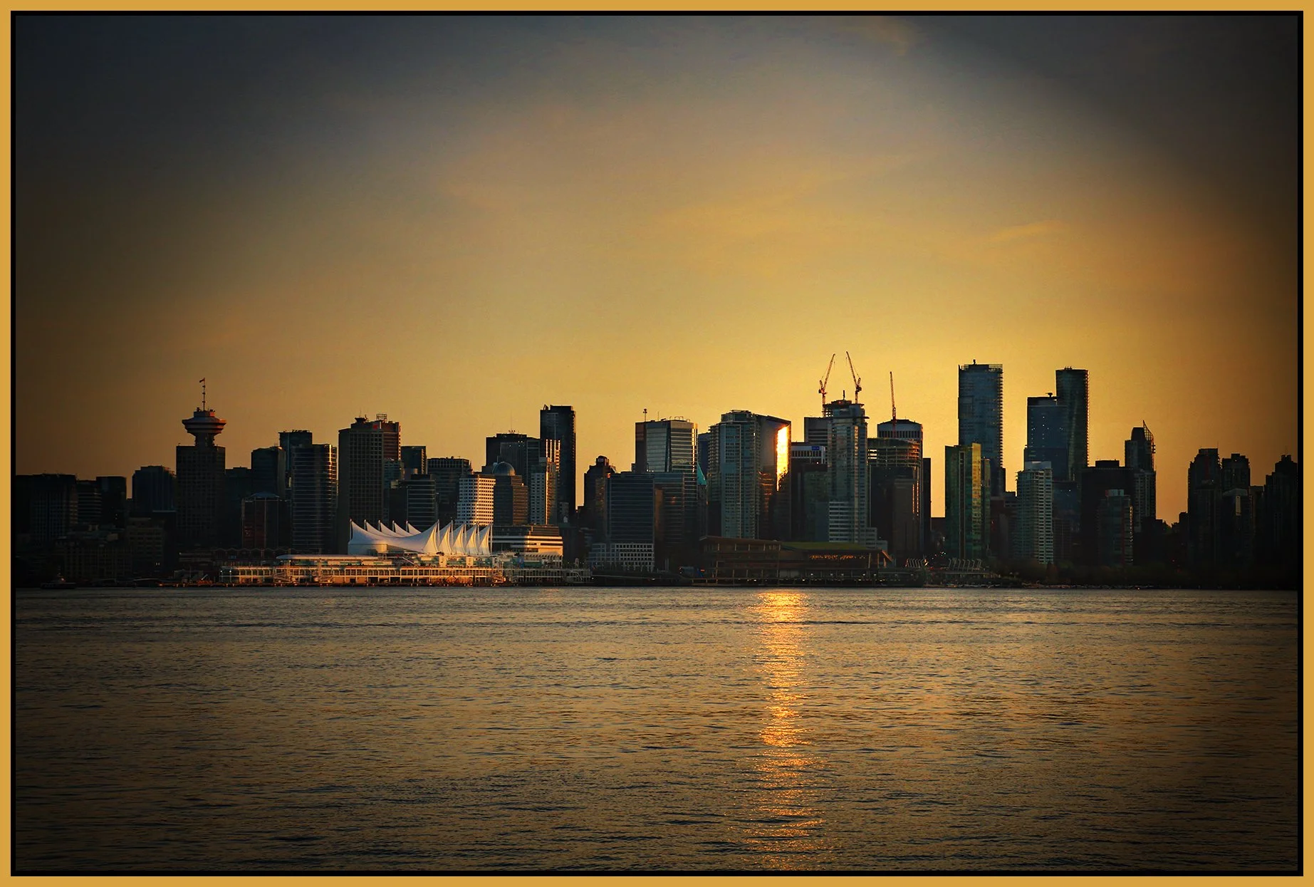 Vancouver from North Van_May 3_2023_HDR_3B6892_peIntnSunst_4x6s.jpg
