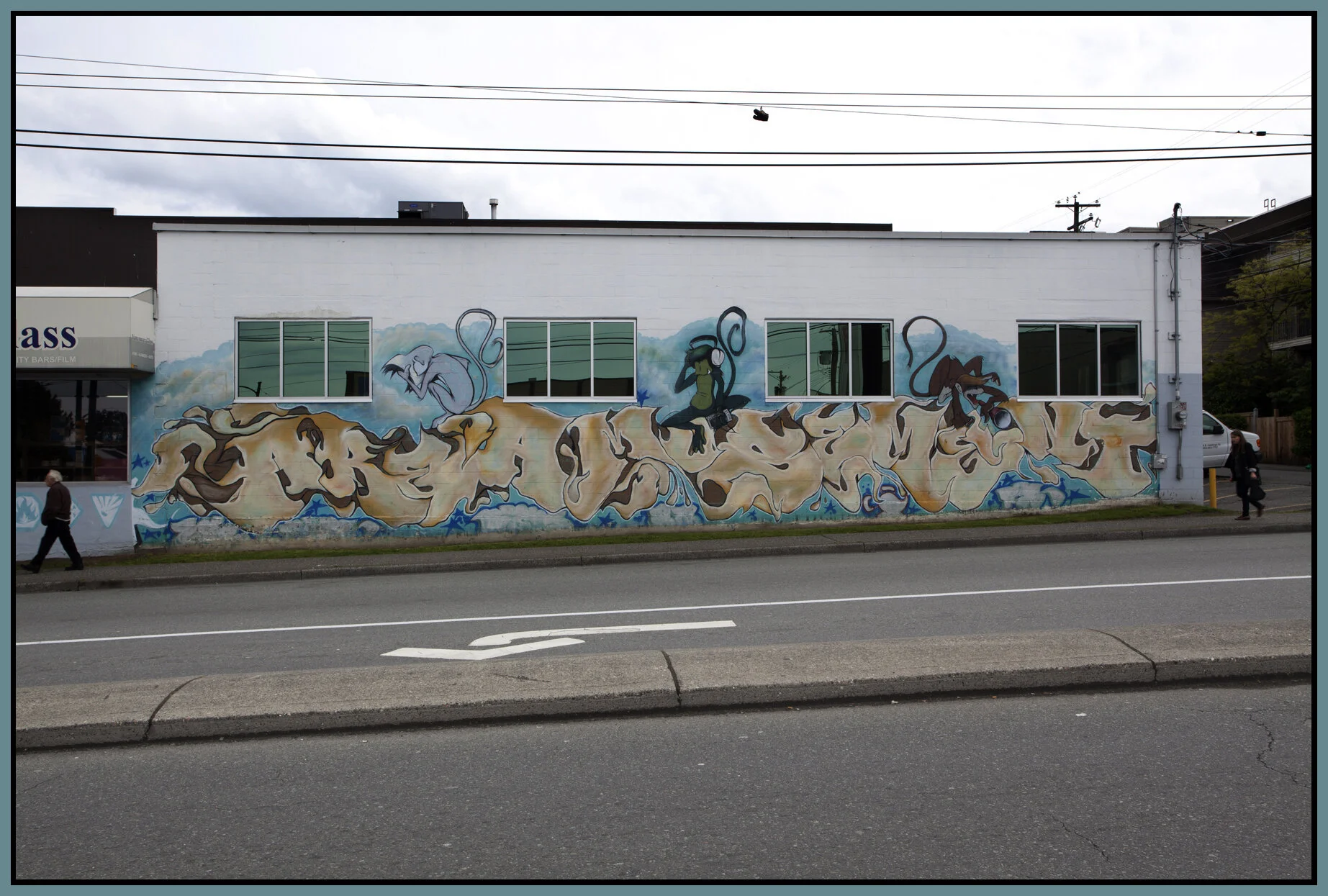 Commercial Dr Mural_May 30_2010_5356_4x6s.jpg