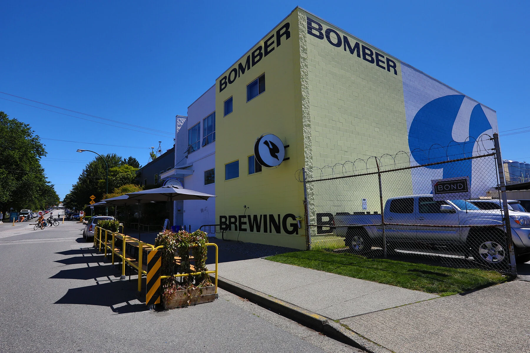 Bomber Brewing Mural_Jul 18_2020_HDR_4F4565_4x6.jpg