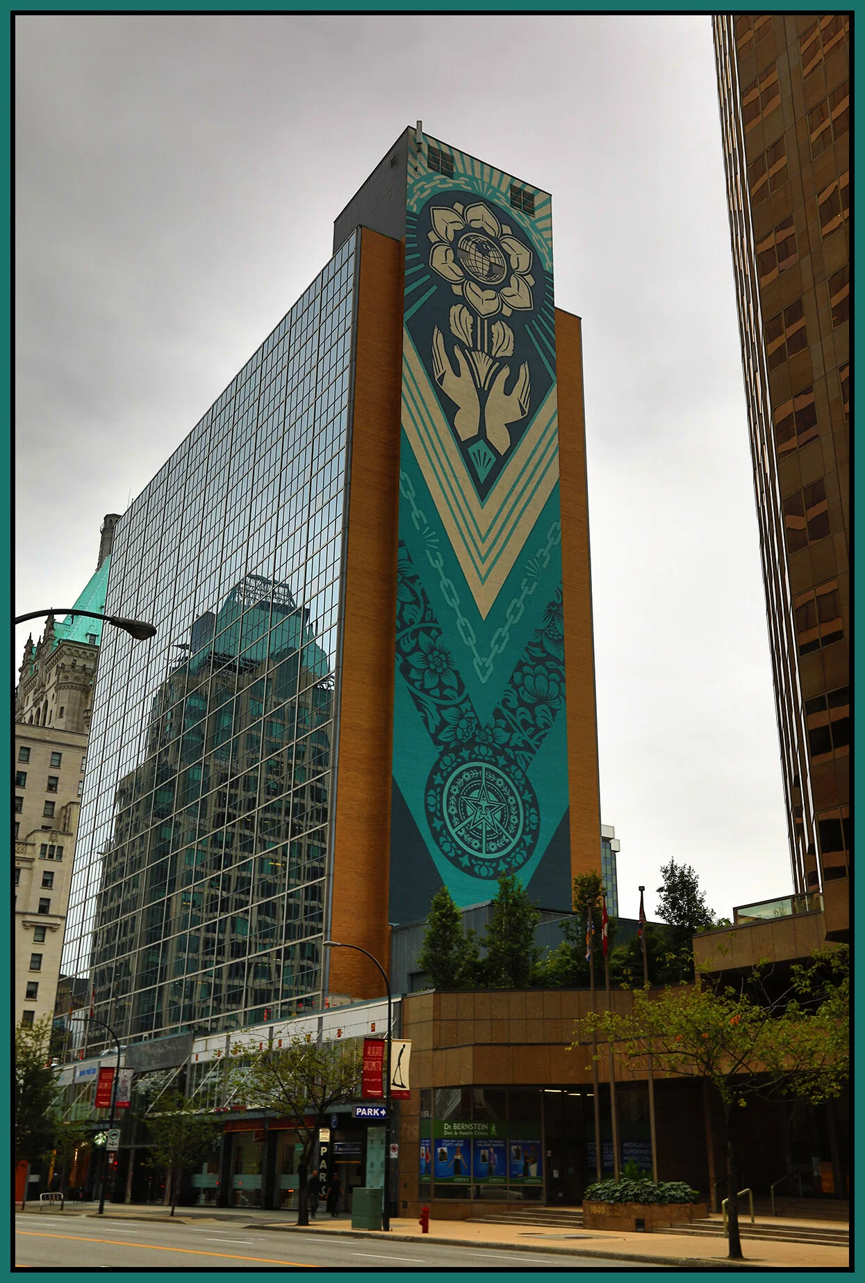 Georgia St Mural_Aug 17_2019_HDR_E7290_4x6s.jpg