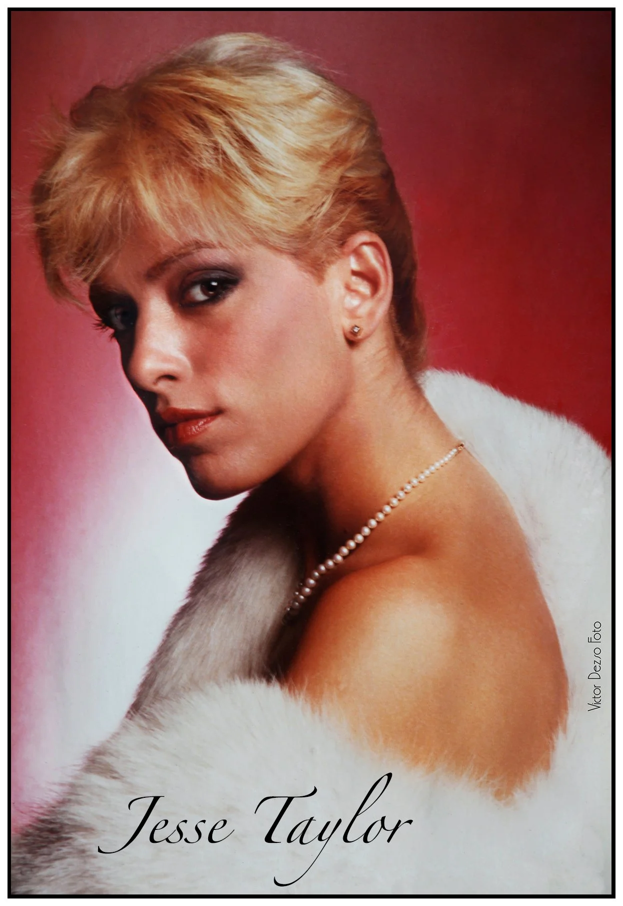 Jesse Taylor_5211_pp2_1_4x5s.jpg