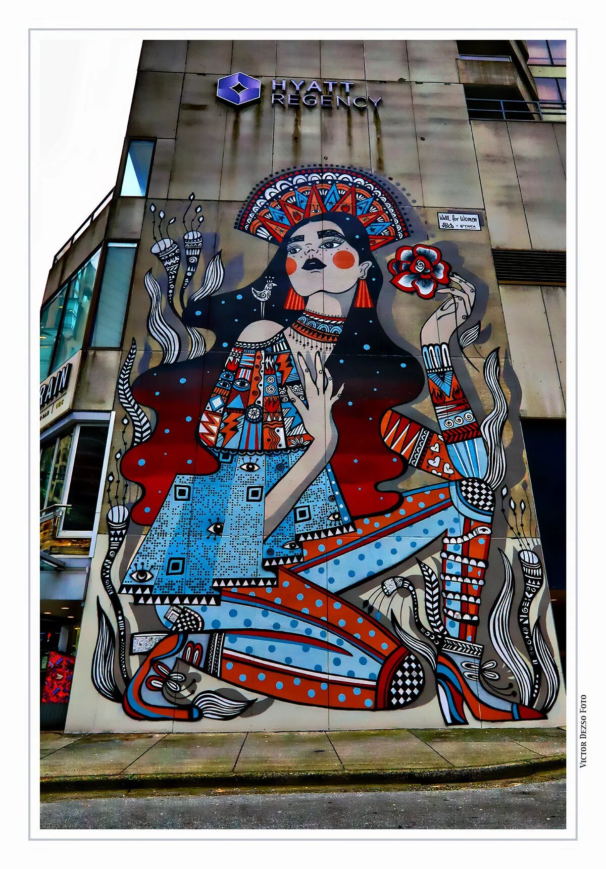 Hyatt Regency Mural_Mar 27_2021_HDR_5A6155_pePop_Hdr2013_4x6.jpg