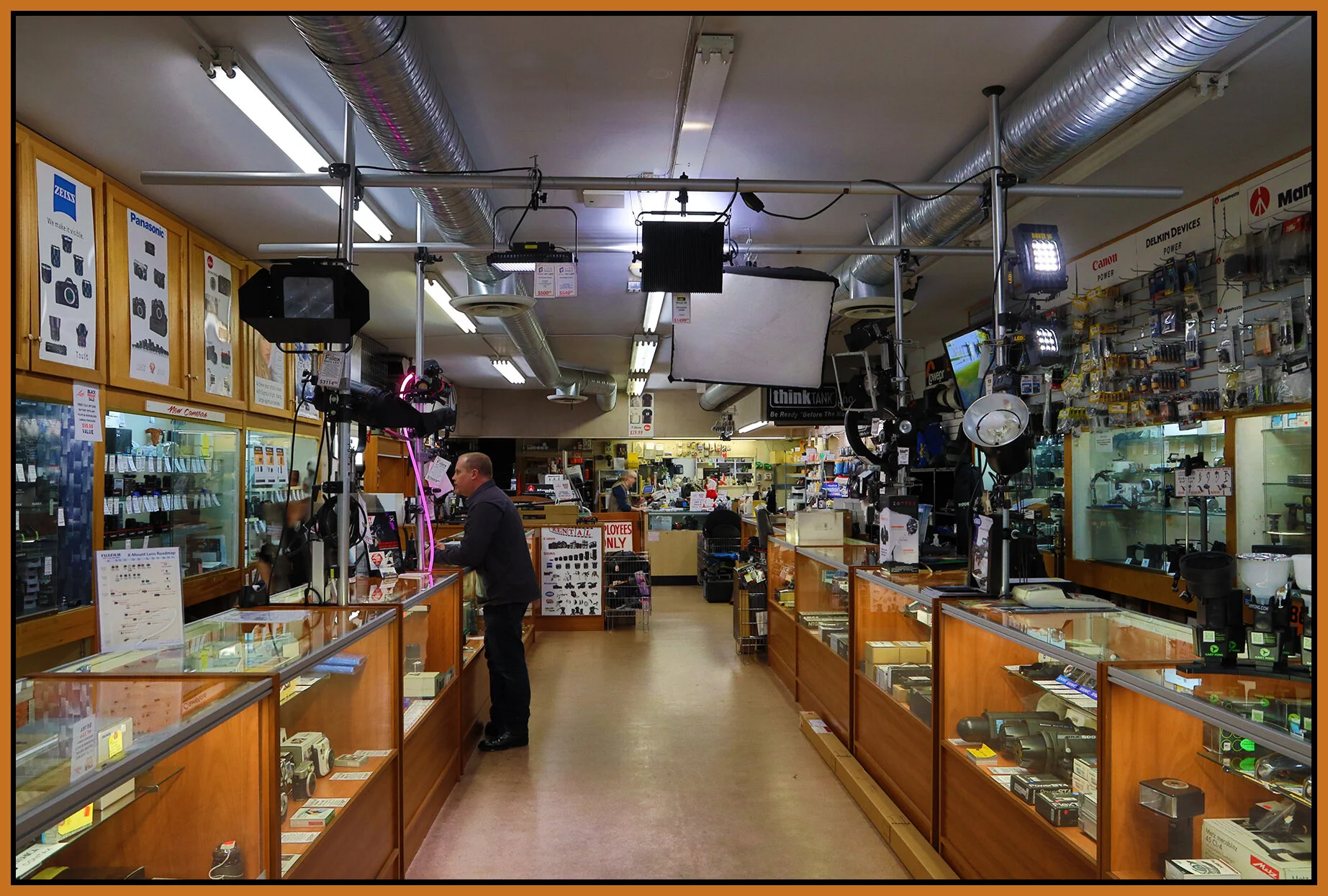 Leo's EOS-R_24-105 f4_Nov 23_2018_HDR_707A5163_4x6s.jpg