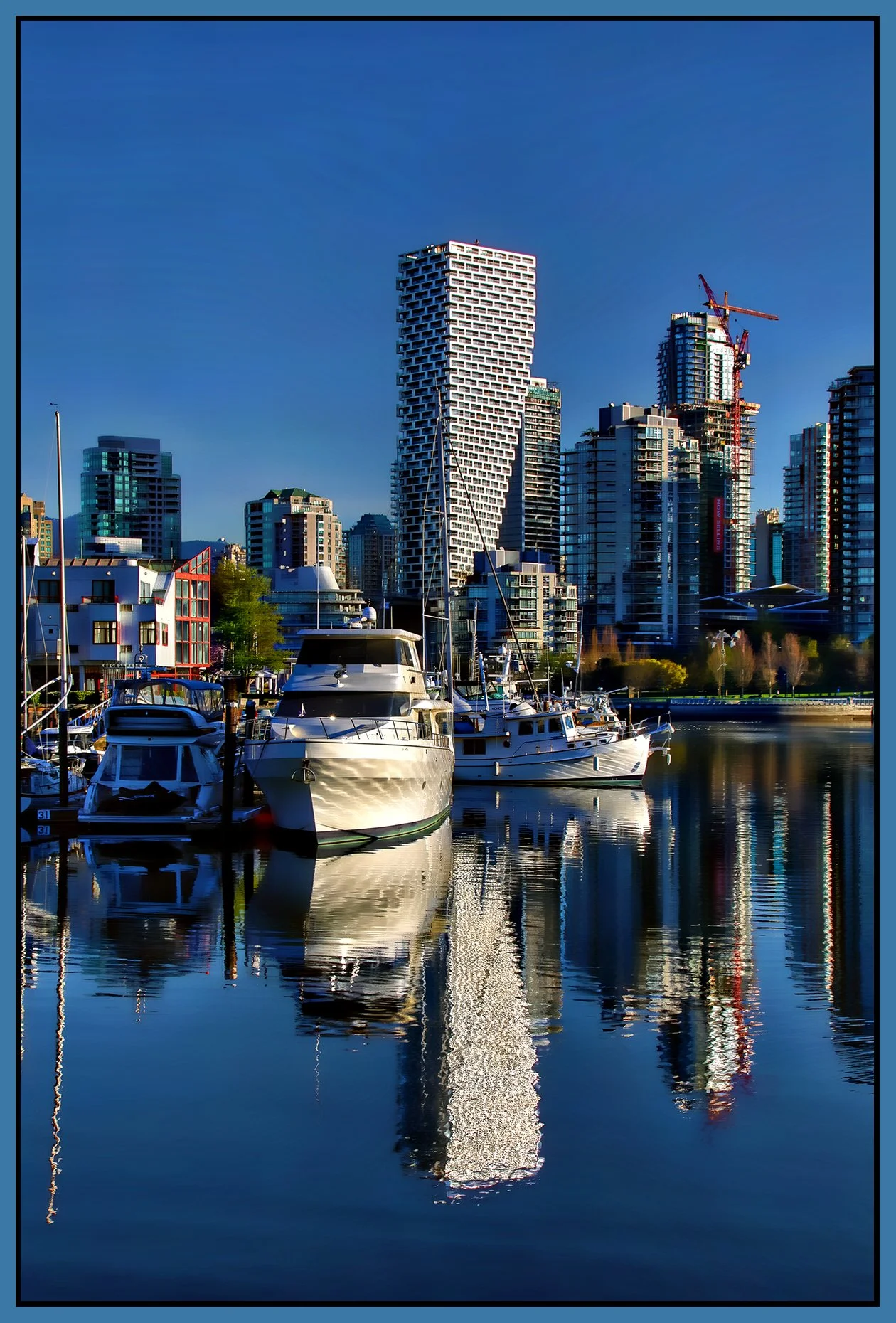 1.2 View_Vancouver_Apr 21_2021_HDR_4G7548_peHdr2013_1_4x6s.jpg