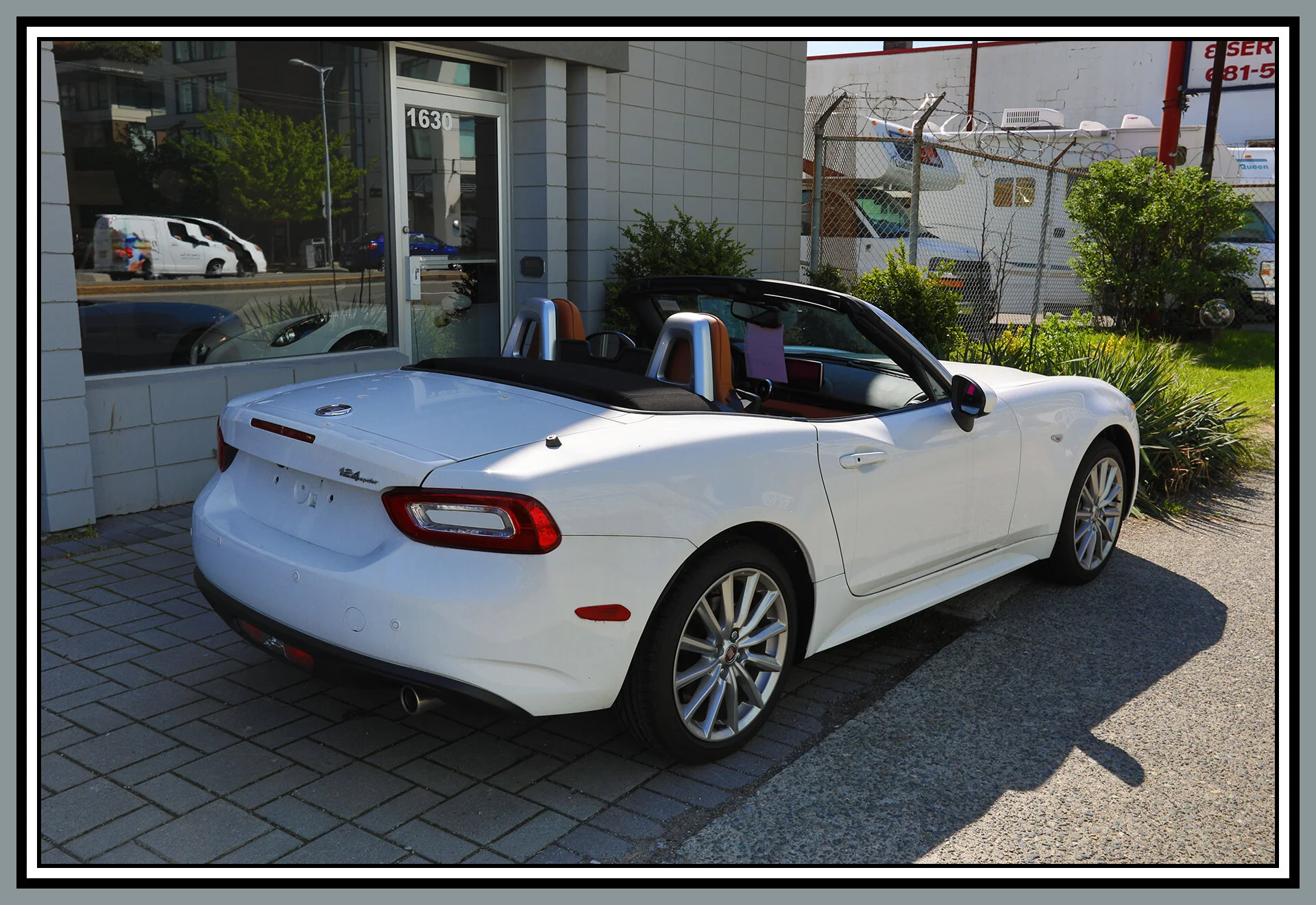 Fiat 124 Spider_Apr 24_2019_HDR_E4612_4x6s.jpg