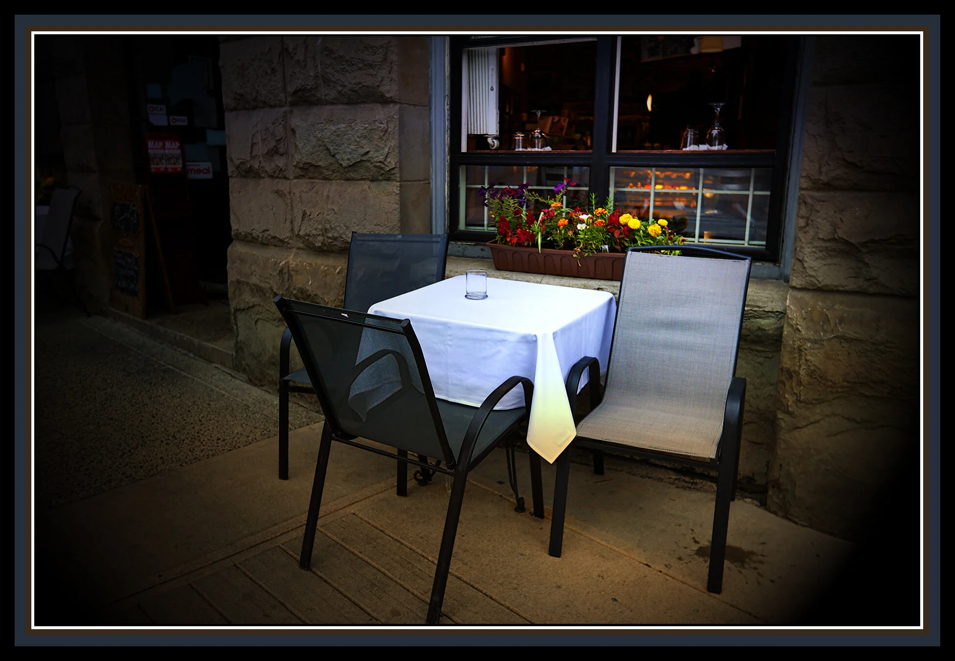 Gastown Seating_Aug 9_2019_HDR_E5994_peImtnSunst_4x6s.jpg