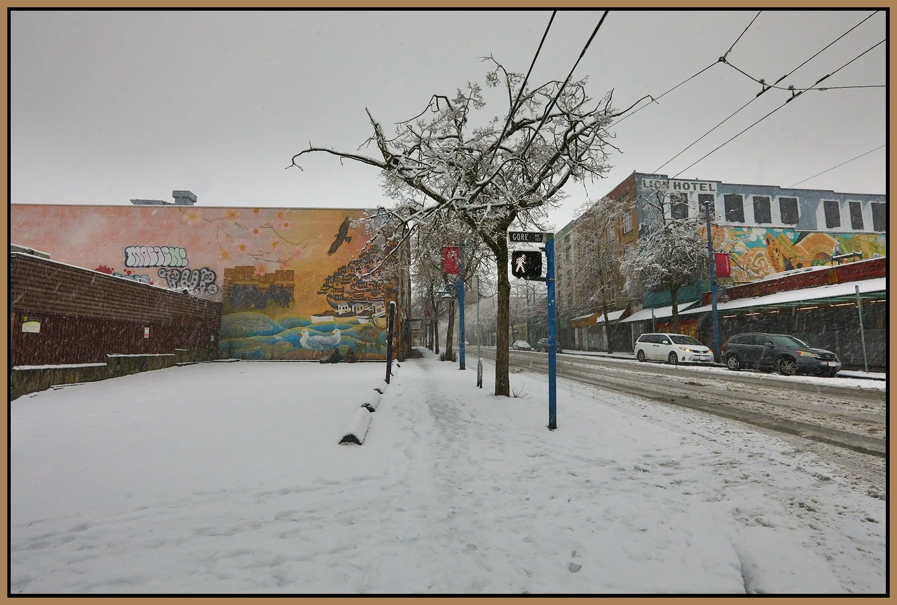 300 Powell St_LkgE_Feb 2_2025_HDR_5E9232_4x6s.jpg