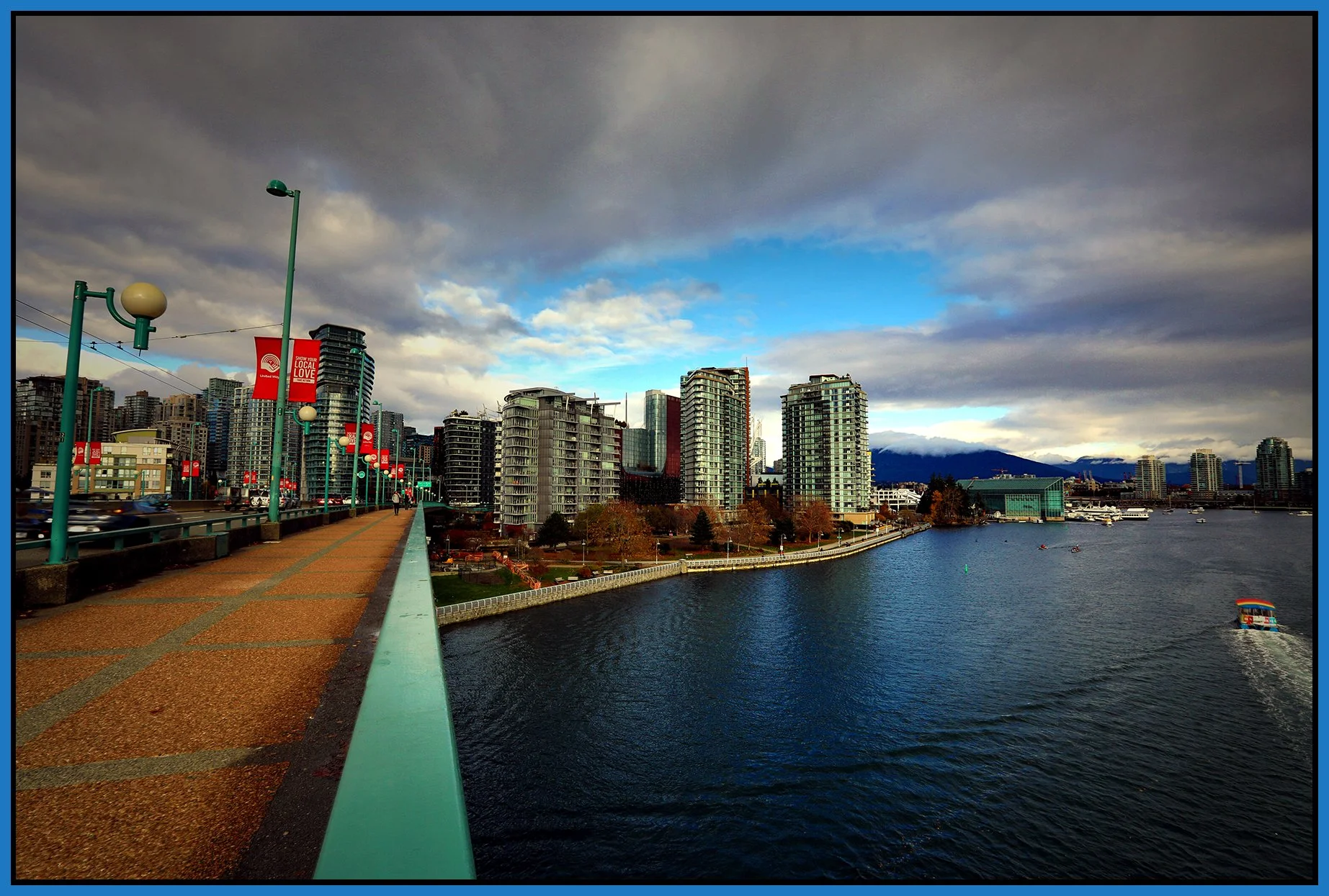 Cambie Bridge LkgNE_Nov 19_2023_HDR_5C9952_peDrkImpct_4x6s.jpg