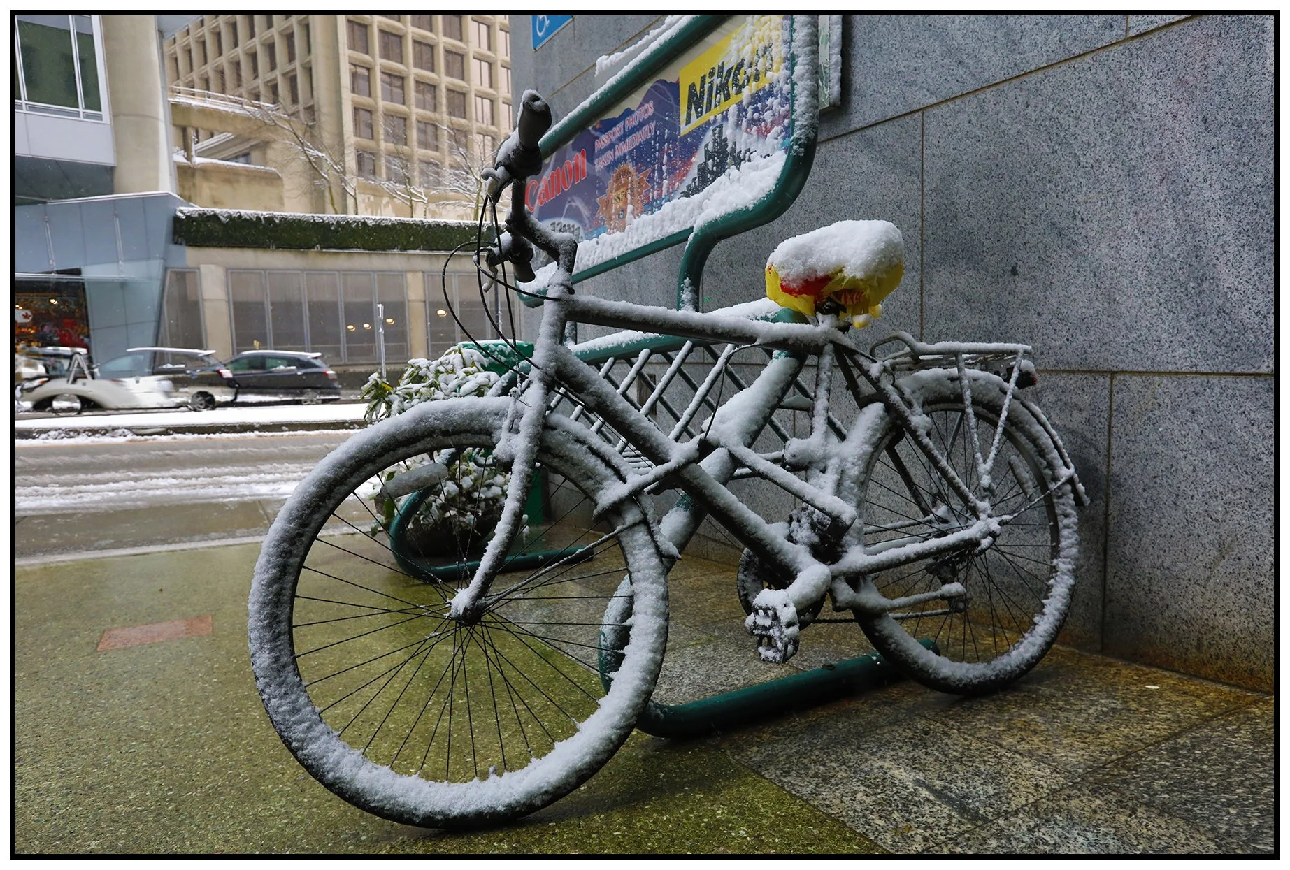 Bike in Snow_Feb 3_2017_HDR_4A8239_4x6s.jpg