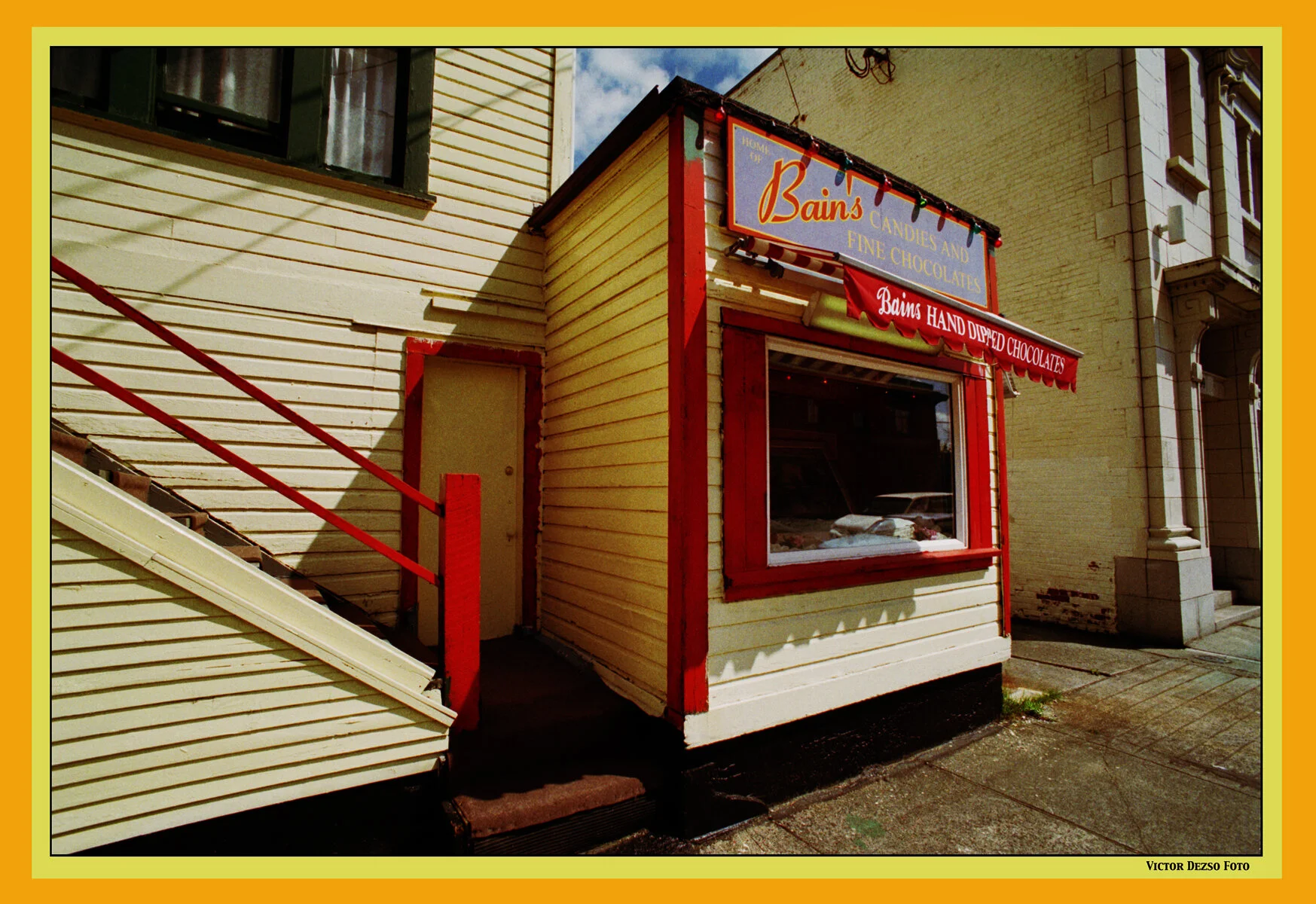 153 E 8th_Bains Chocolate_4x6s.jpg