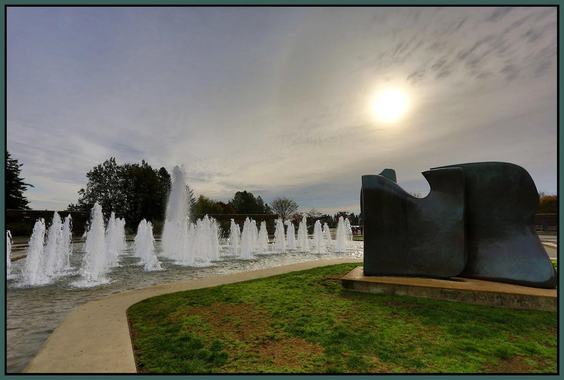 Queen E Pk Henry Moore_Oct 24_2015_HDR_H8341_4x6s.jpg