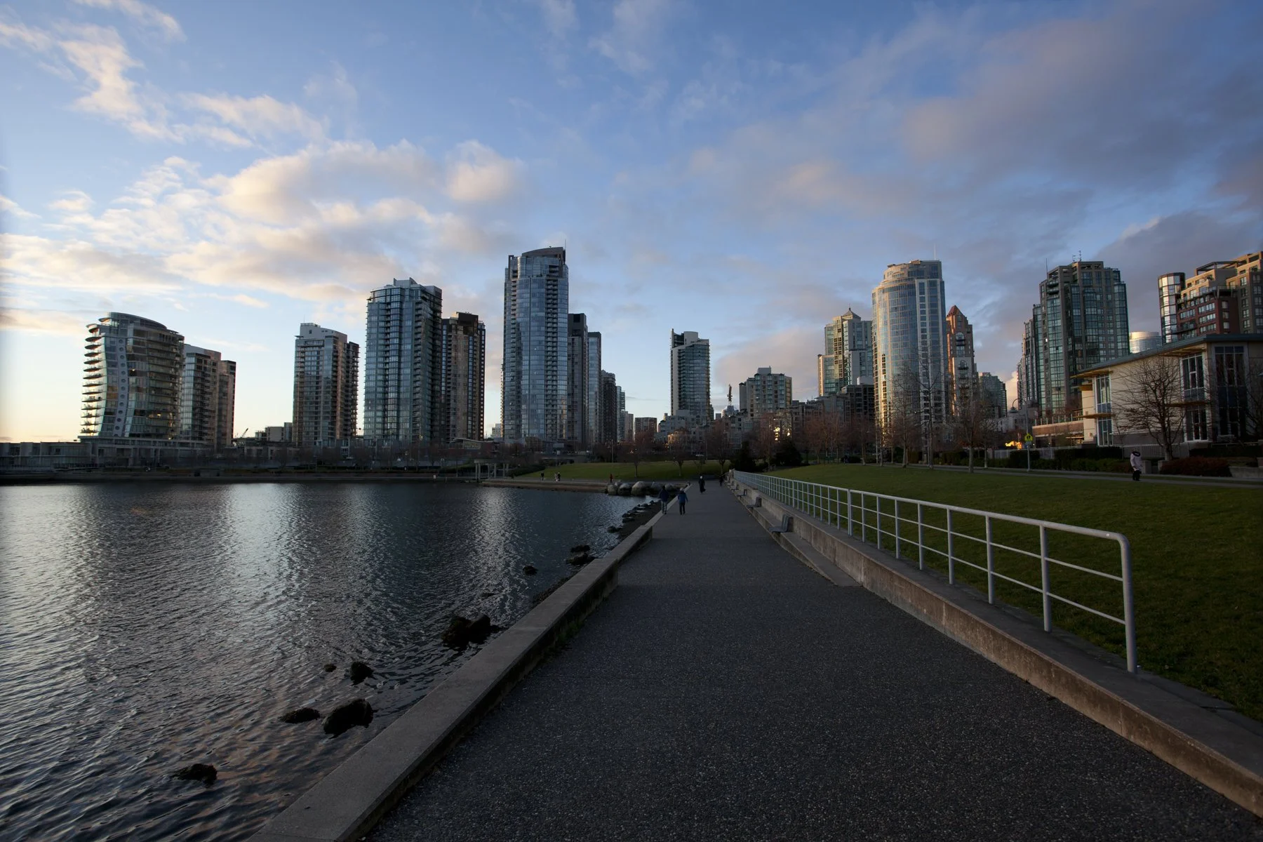 Concord Pac LkgNW_Jan 5_2012_7473_4x6.jpg