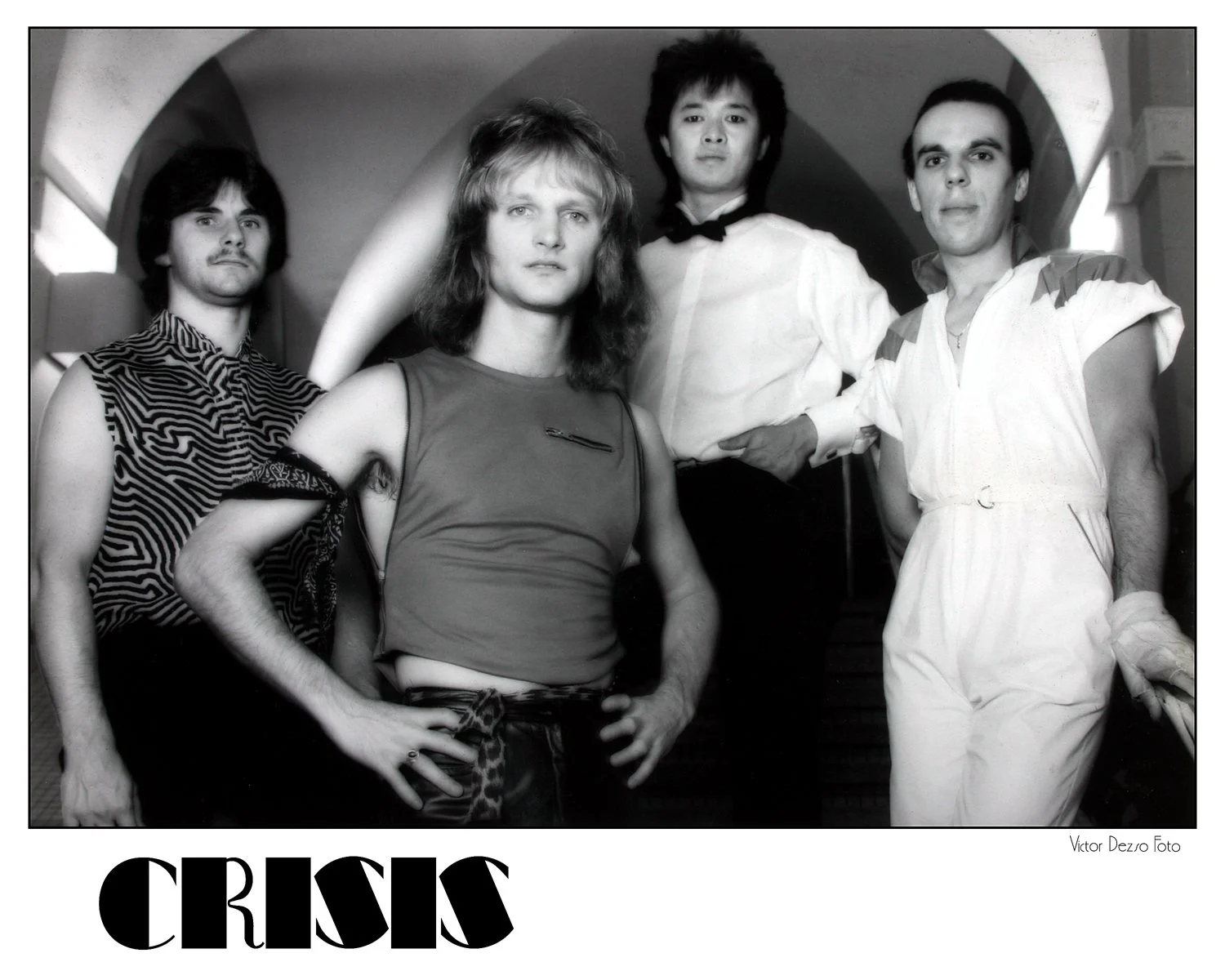 Crisis_7223_s.jpg