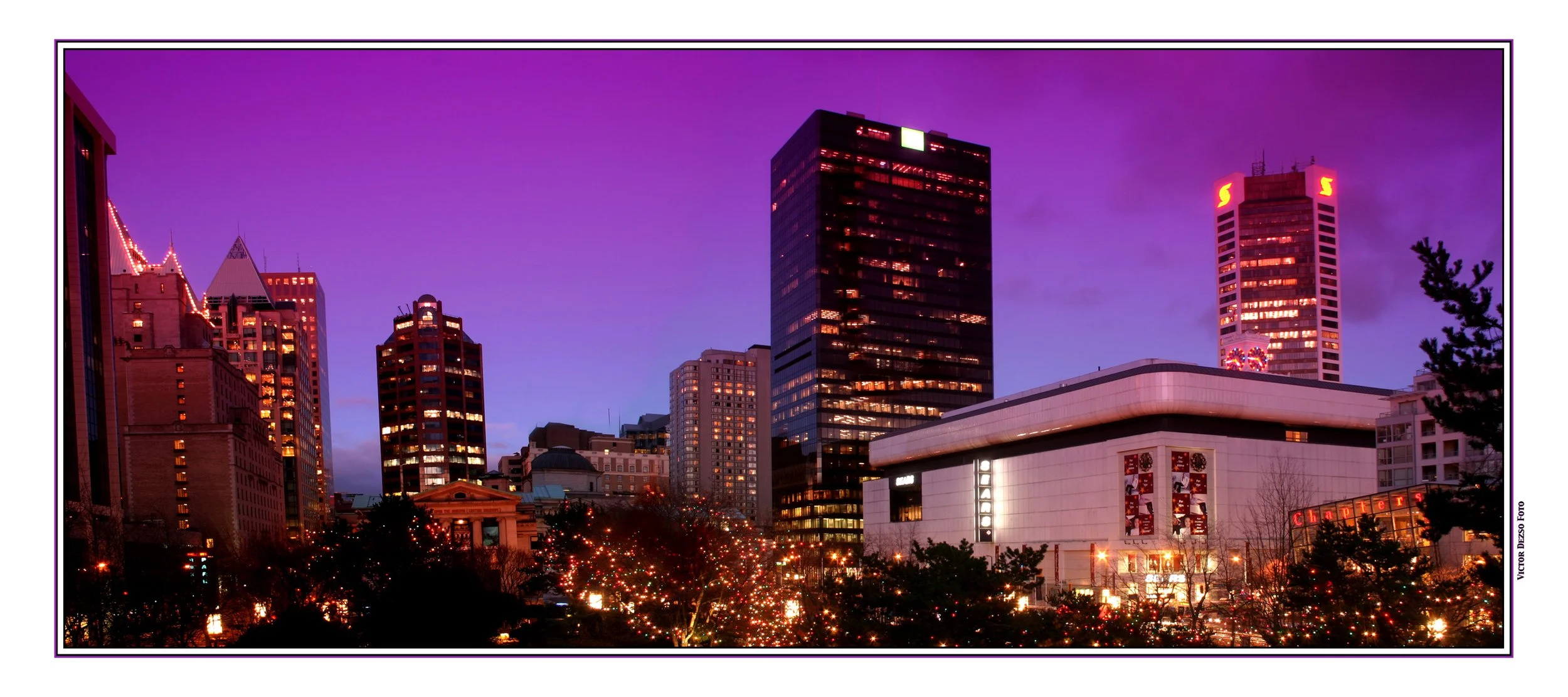 Robson Sq_Stitch_3554&5_4x9s.jpg