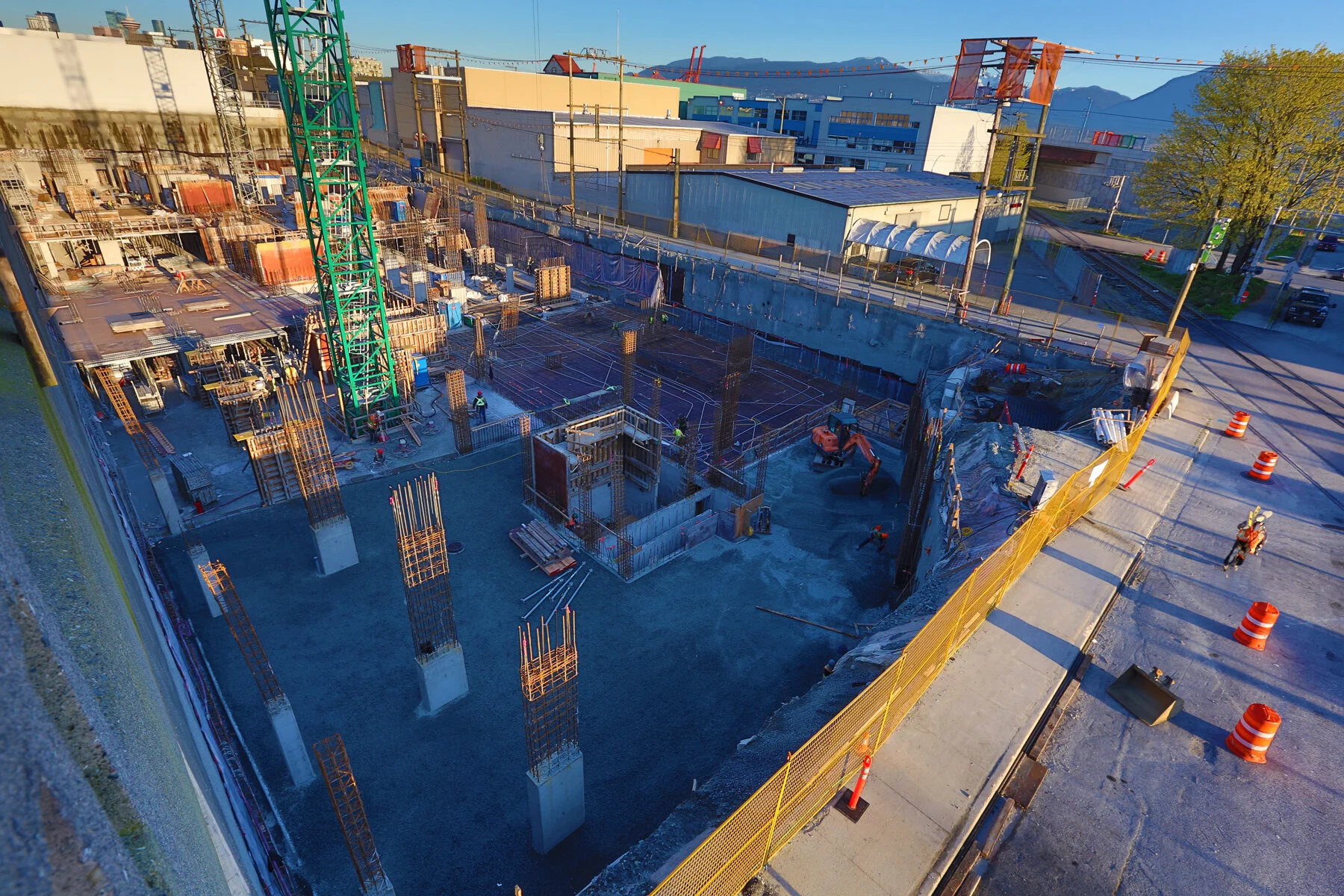 Strathcona Village Const_Apr 1_2016_HDR_K5407_4x6.jpg