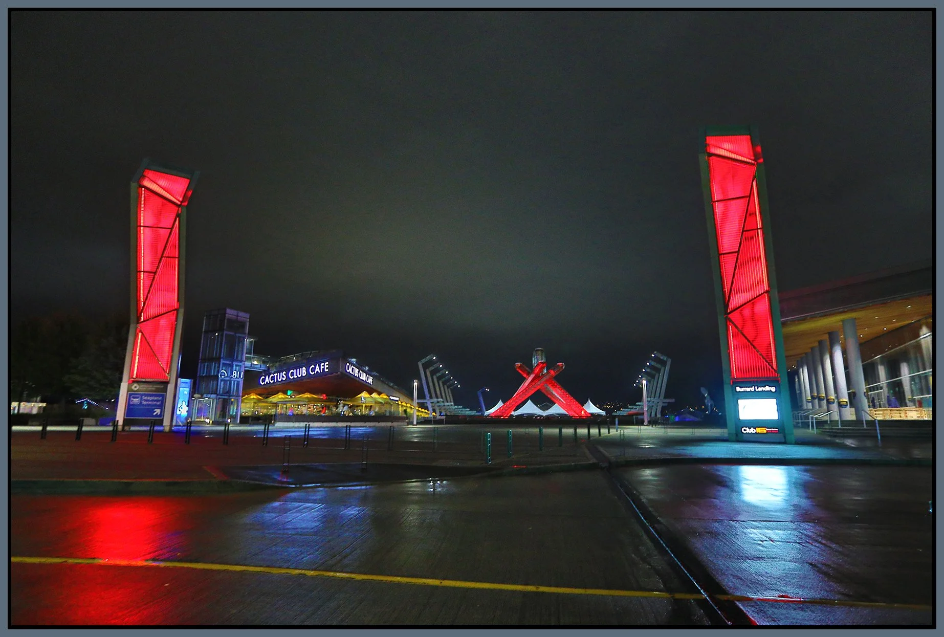 Jack Poole Plaza LkgN_Oct 3_2021_HDR_5A4256_4x6s.jpg