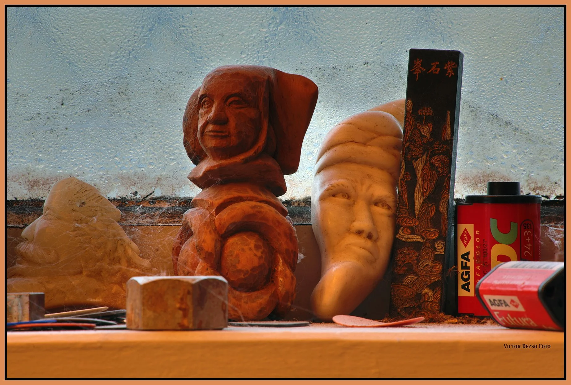 Knick-Knacks_Dec 17_2025_HDR_5F5503_4x6s.jpg